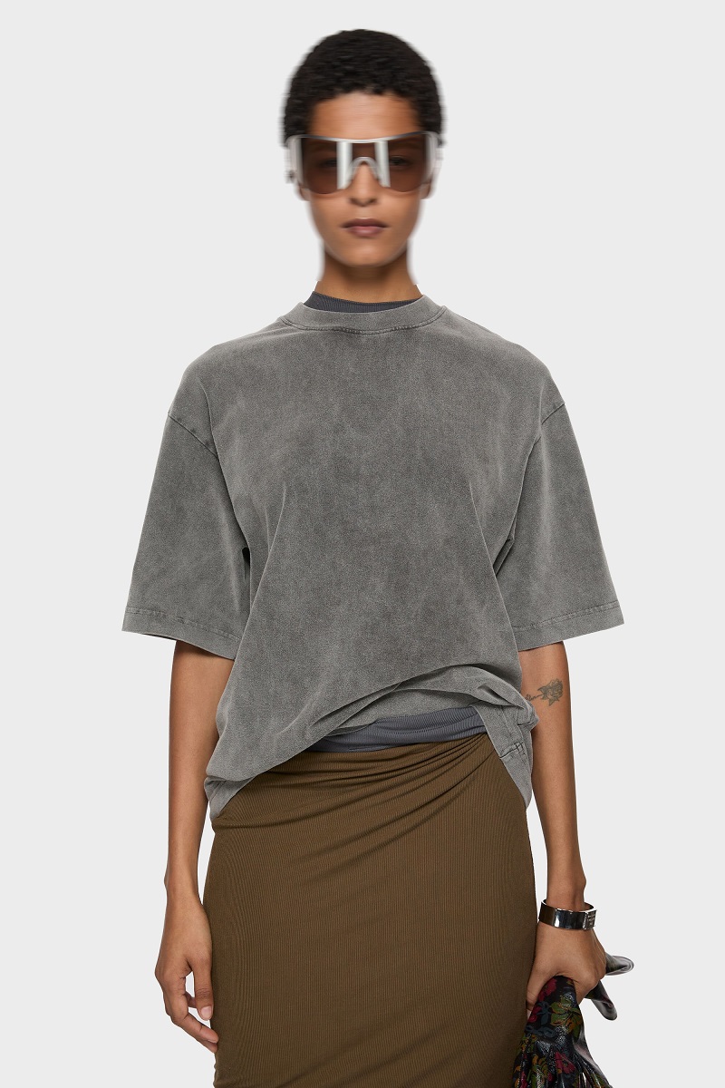 ACNE STUDIOS Vintage T-Shirt in Faded Black ACNE STUDIOS Vintage T-Shirt in Faded Black