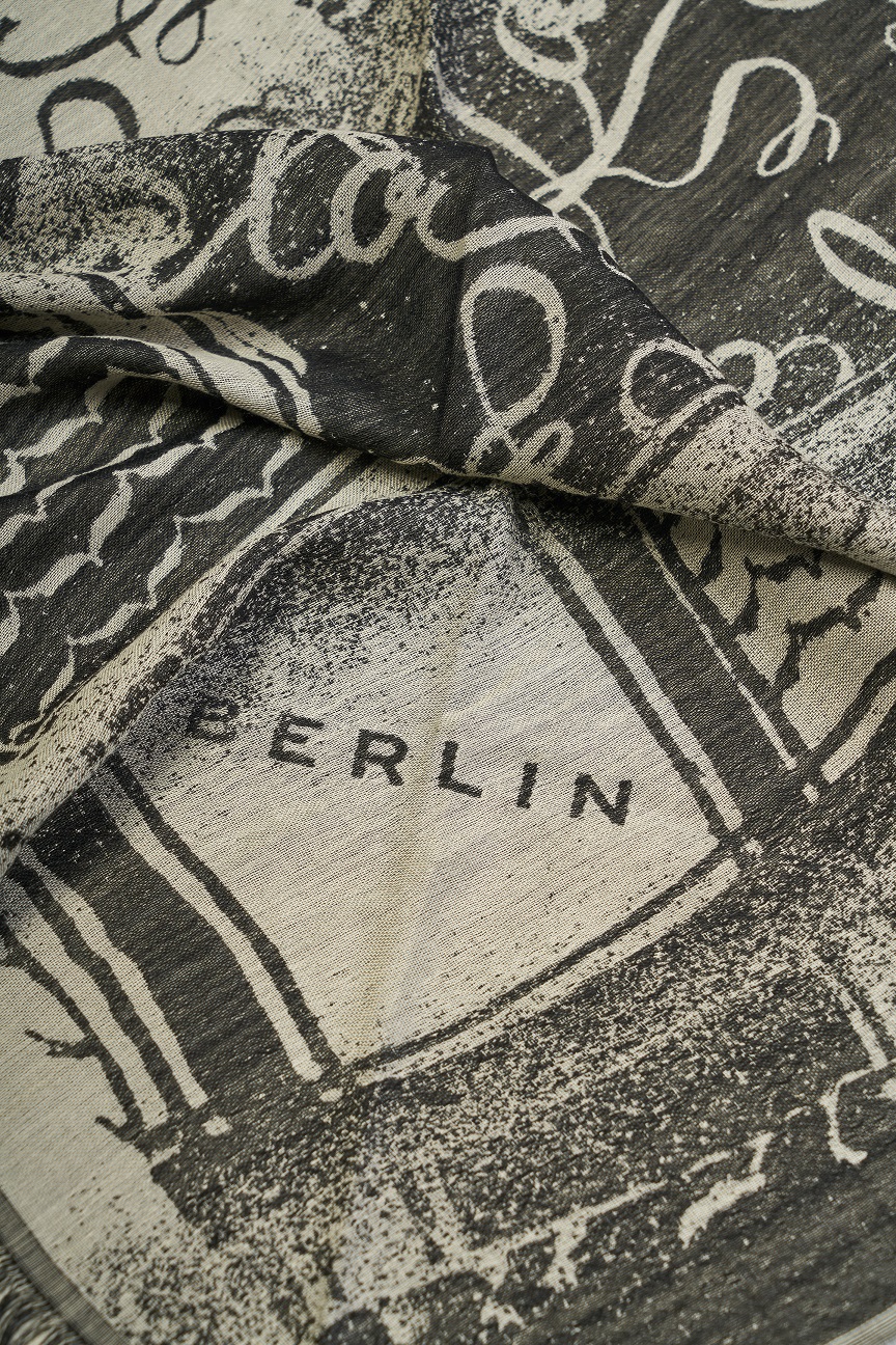 Lala Berlin Triangle Scarf Amalin Black/White