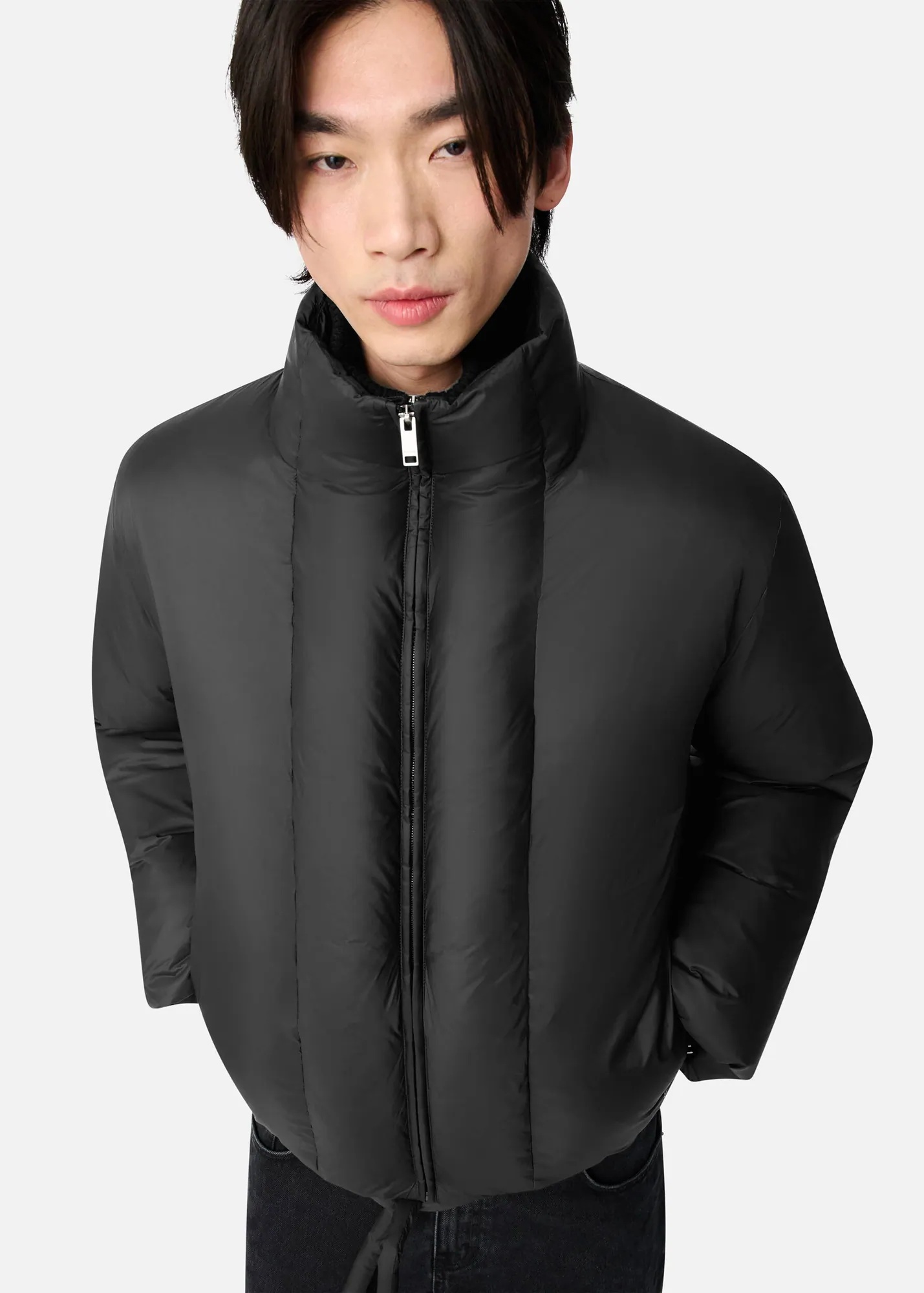 AXEL ARIGATO Lunar Puffer Jacket in Black AXEL ARIGATO Lunar Puffer Jacket in Black
