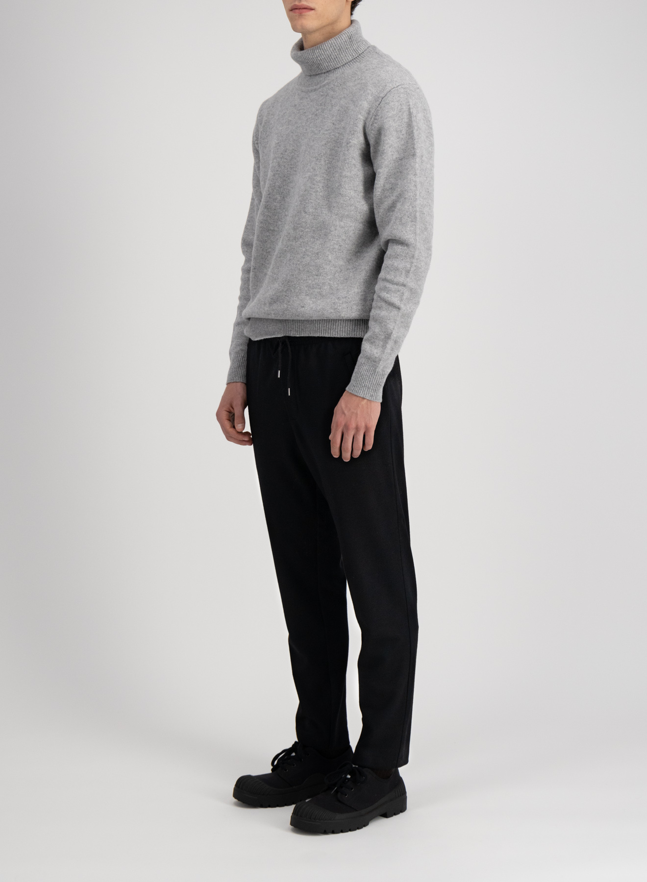 HARRIS WHARF Superfine Merino Jogging Pant in Black