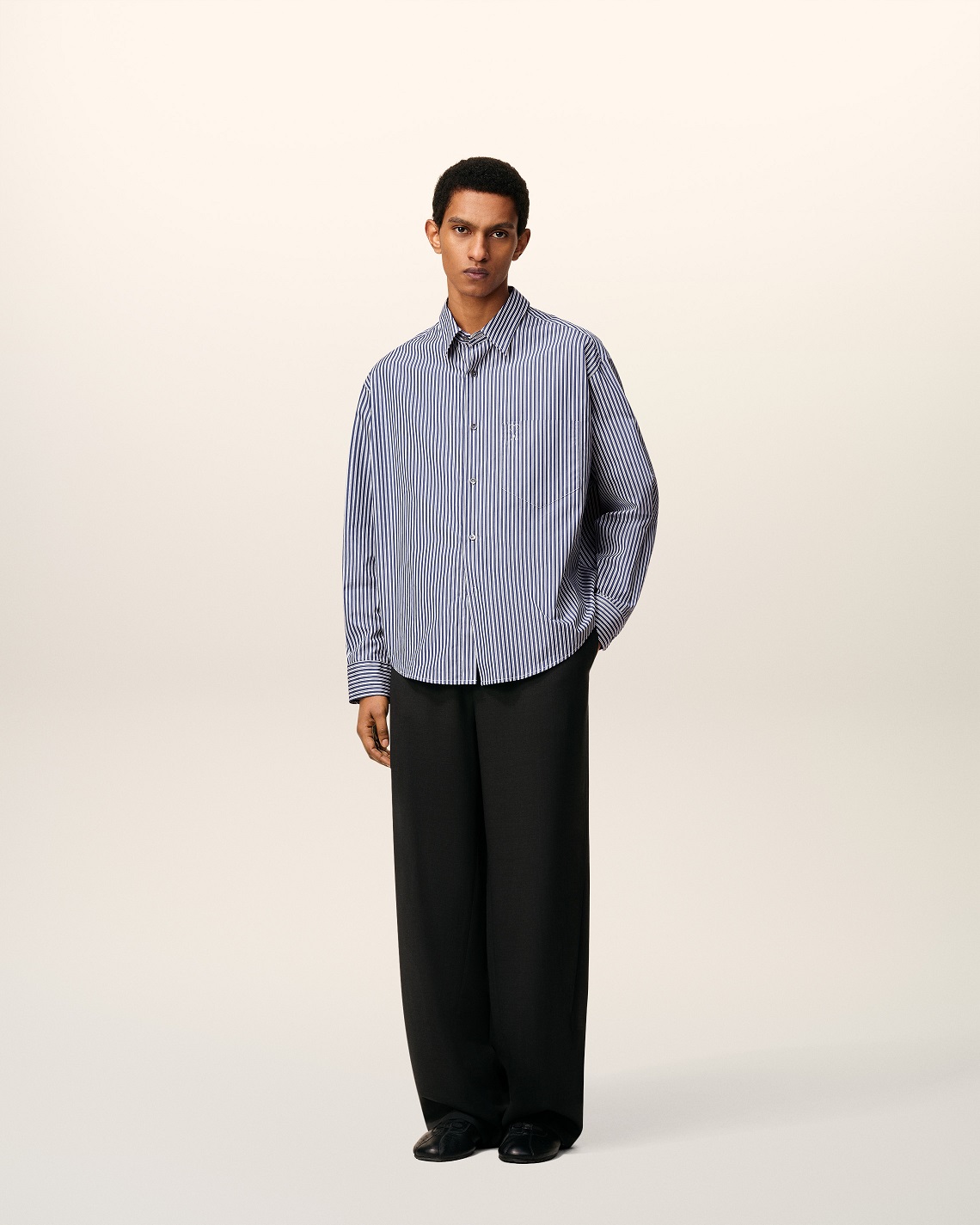 AMI PARIS de Coeur Embossed Boxy Fit Shirt in Royal Blue/White/Black Stripe