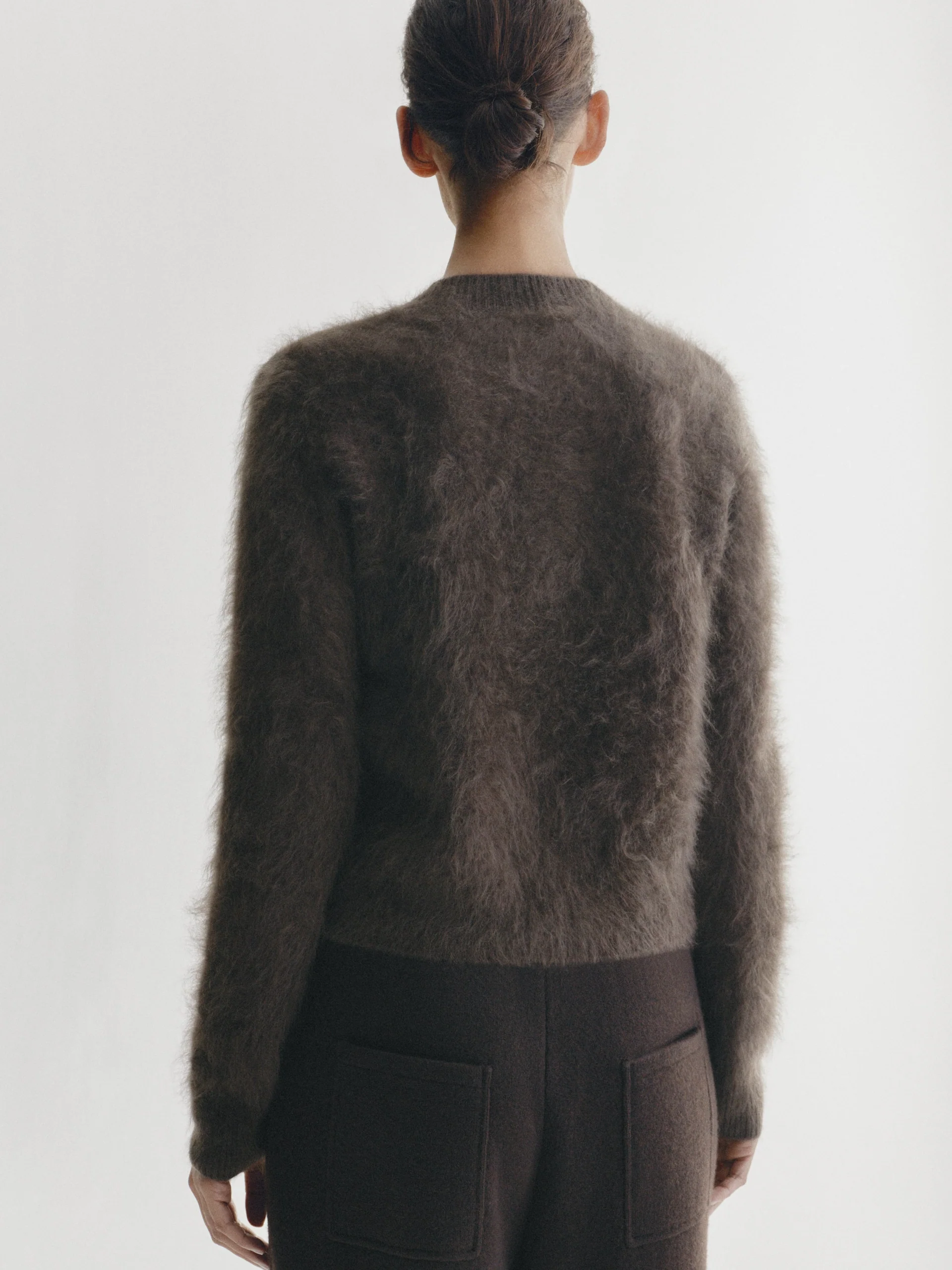 LISA YANG Azalea Brushed Cashmere Cardigan in Wood