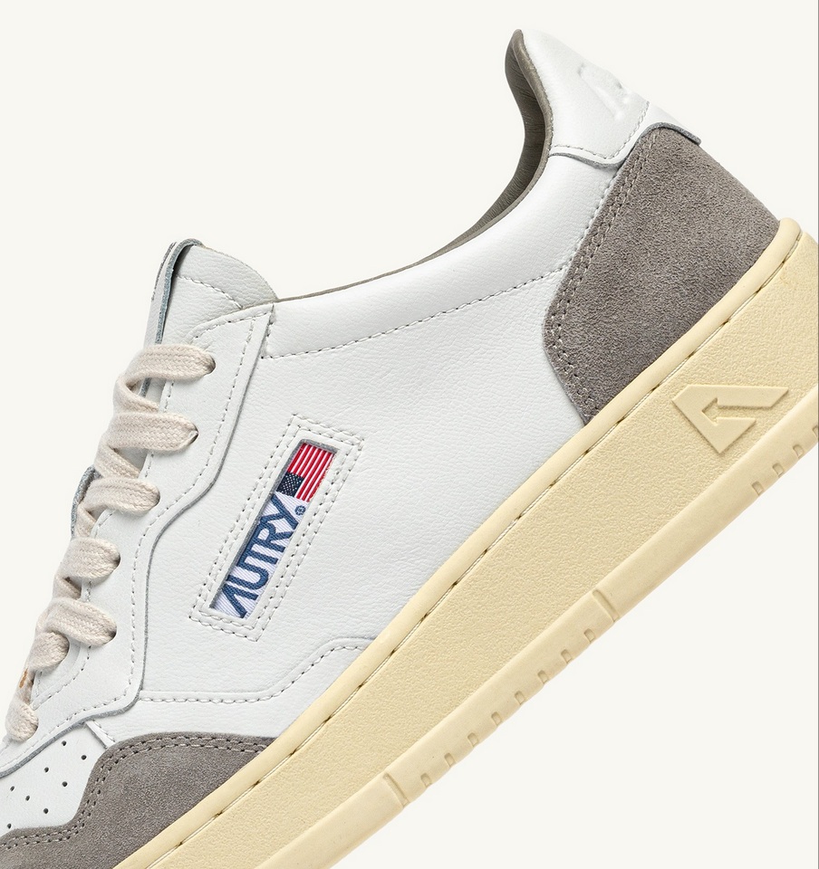 AUTRY ACTION SHOES Medalist Low Sneaker Leather/Suede/White/Vapor