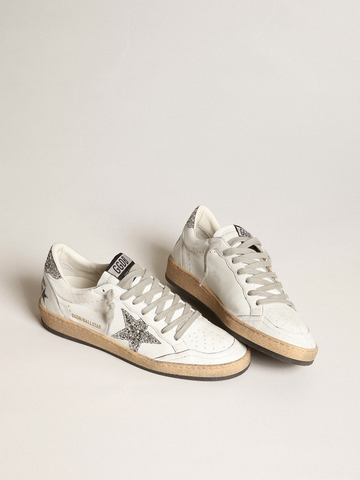 GOLDEN GOOSE Ballstar in White/Silver Glitter