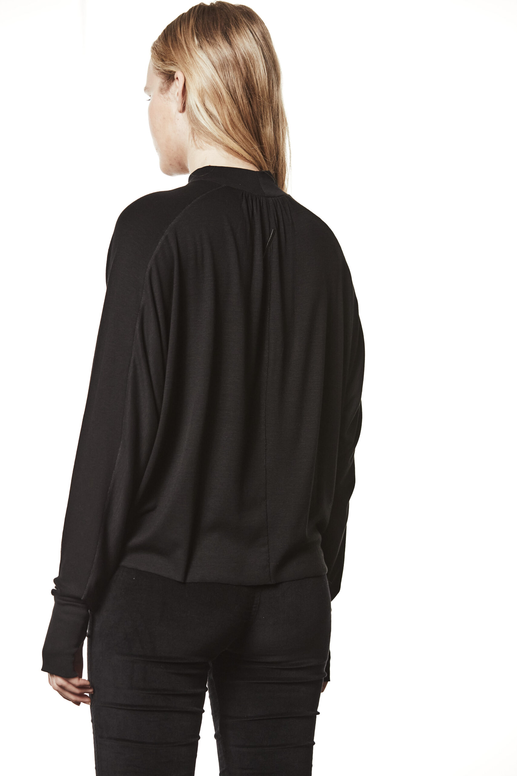 THOM KROM Loose Fit Turtleneck Longsleeve in Black