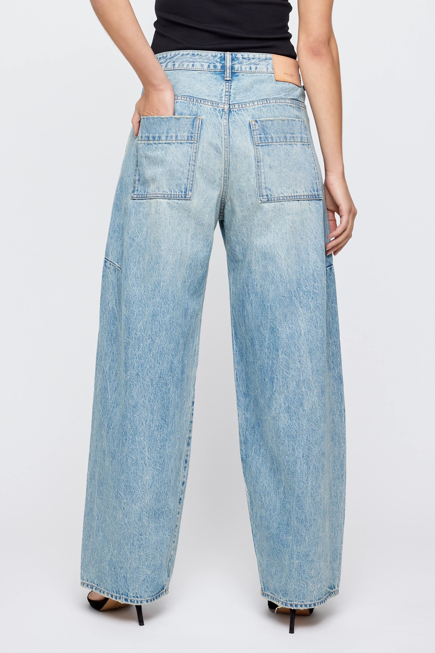 MOUSSY VINTAGE Jeans Barrel Frimley in Light Blue