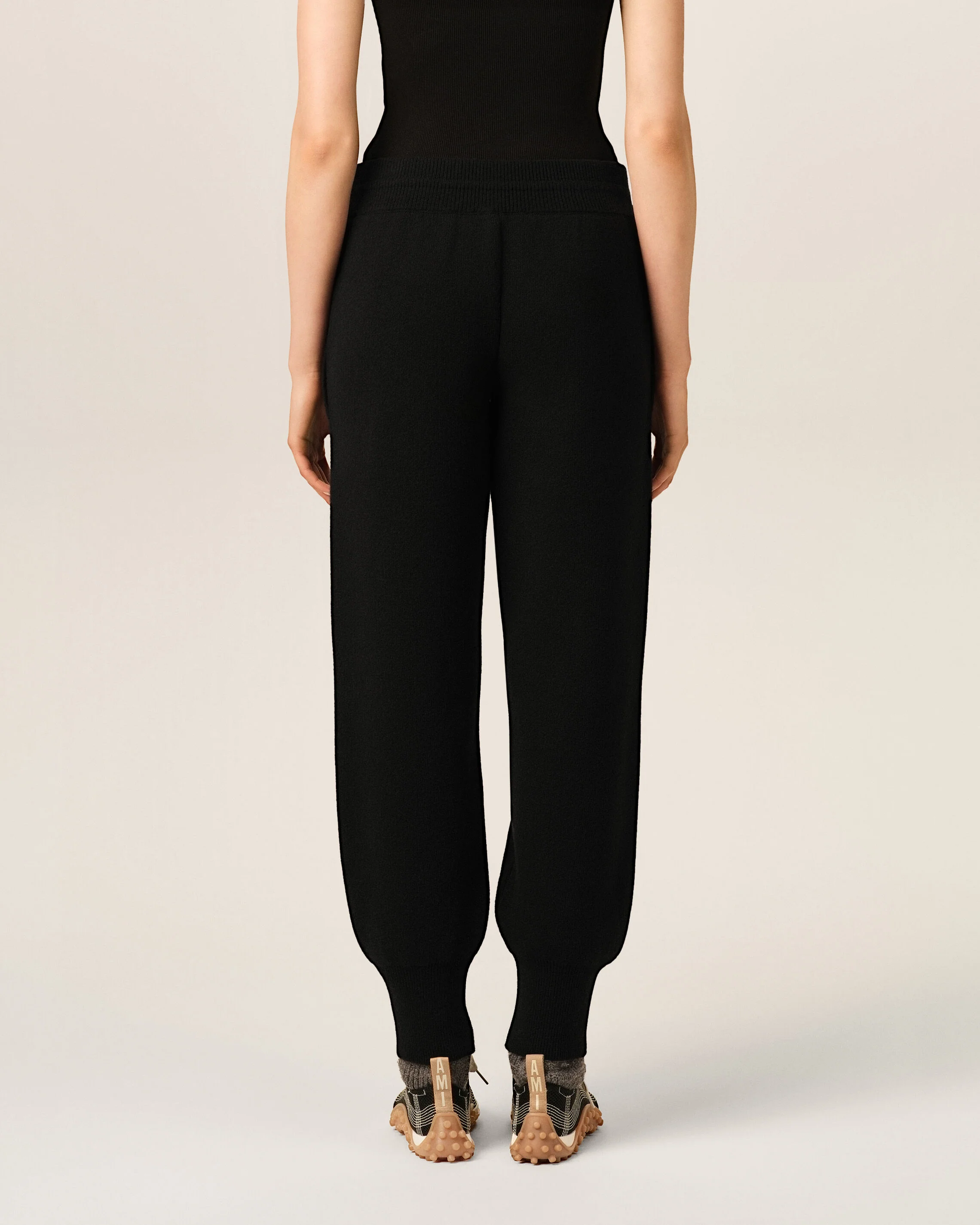 AMI PARIS de Coeur Heavy Knit Jogger in Black
