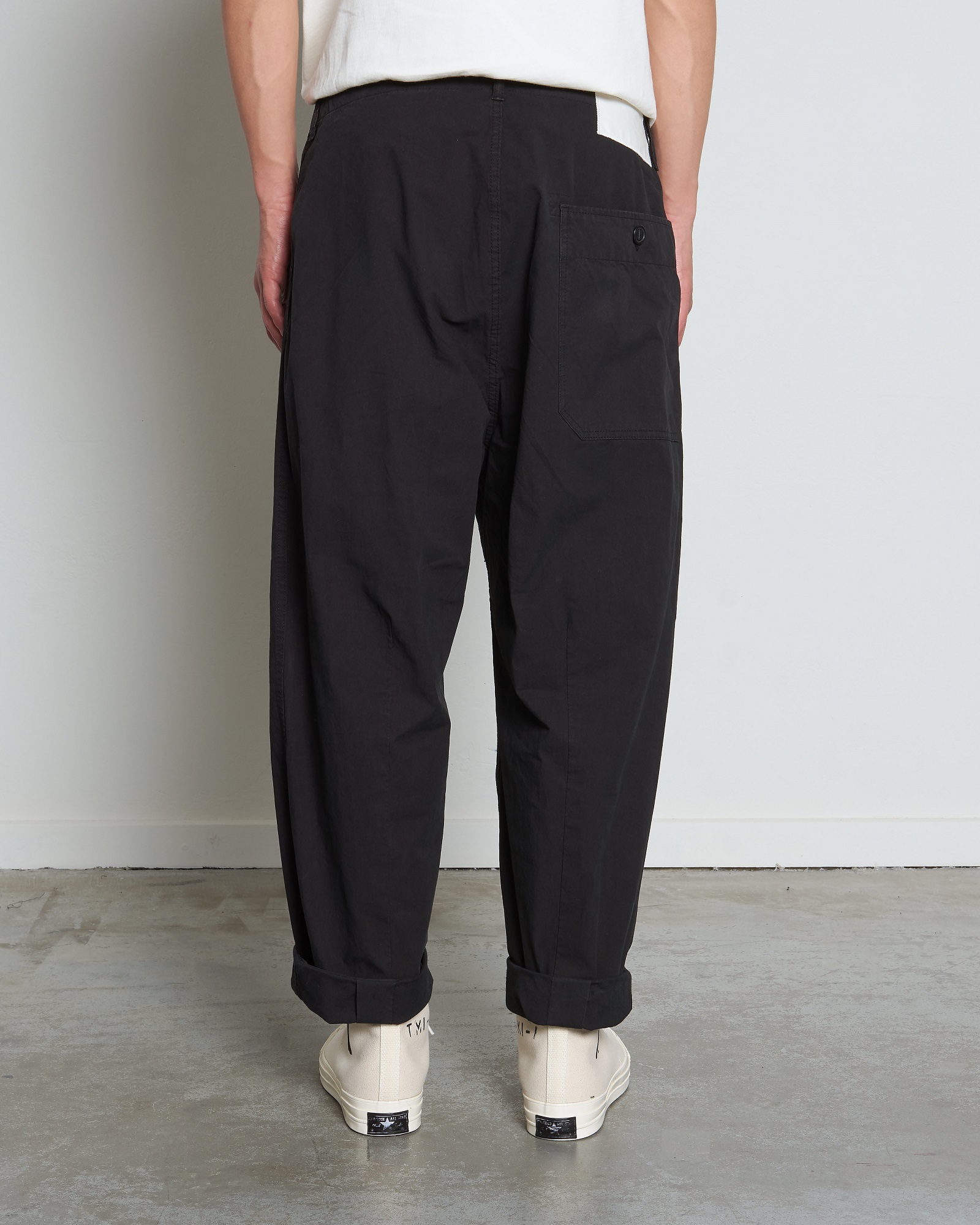 APPLIED ART FORMS Japanese Cargo Pant in Black
