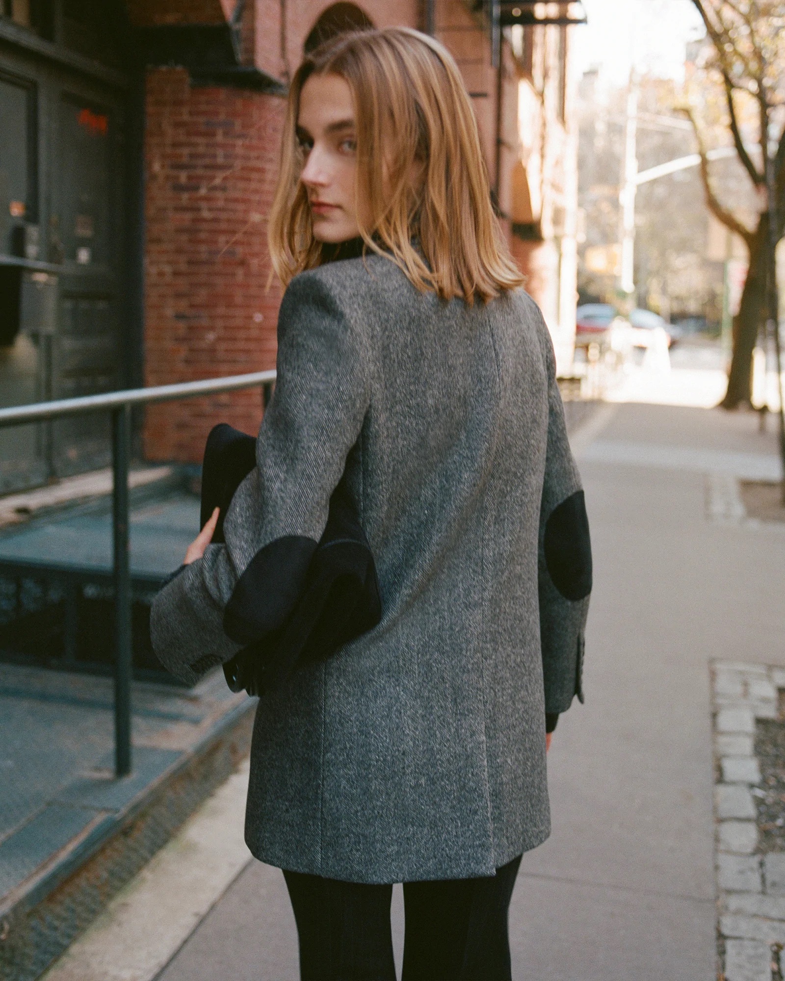 NILI LOTAN Diane Blazer in Charcoal Herringbone