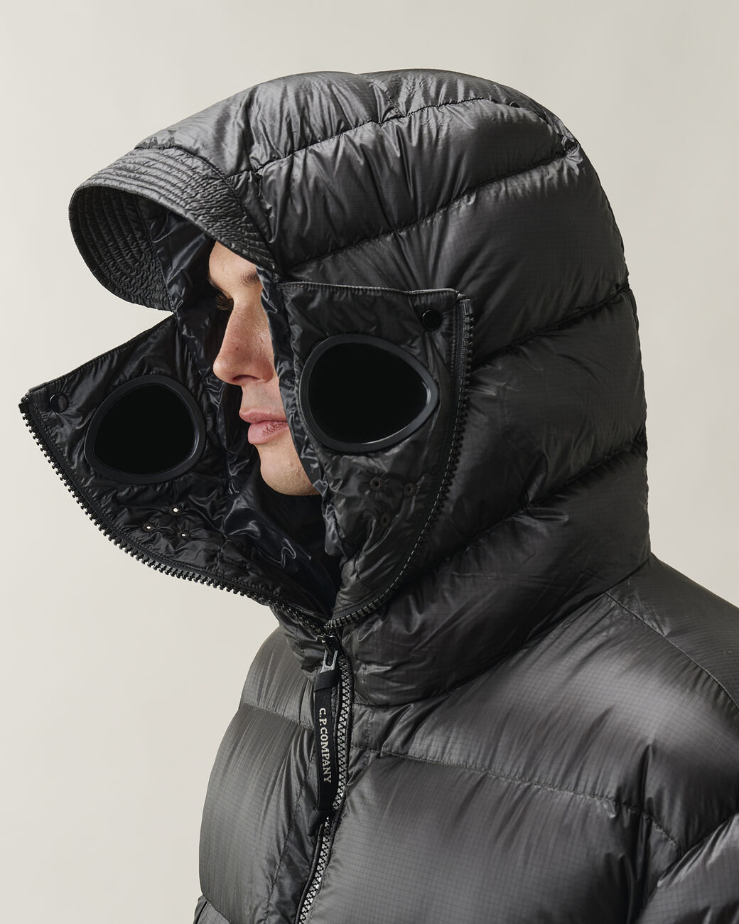 C.P. COMPANY D.D. Shell Goggle Down Jacket in Black