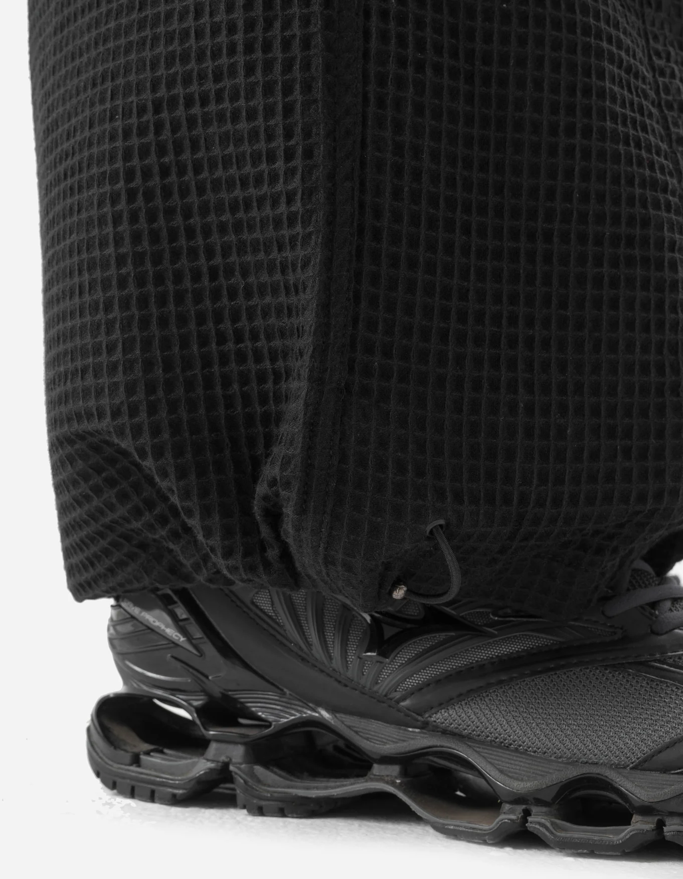 MAHARISHI 6203 Waffle Cargo Hakama Pants in Black