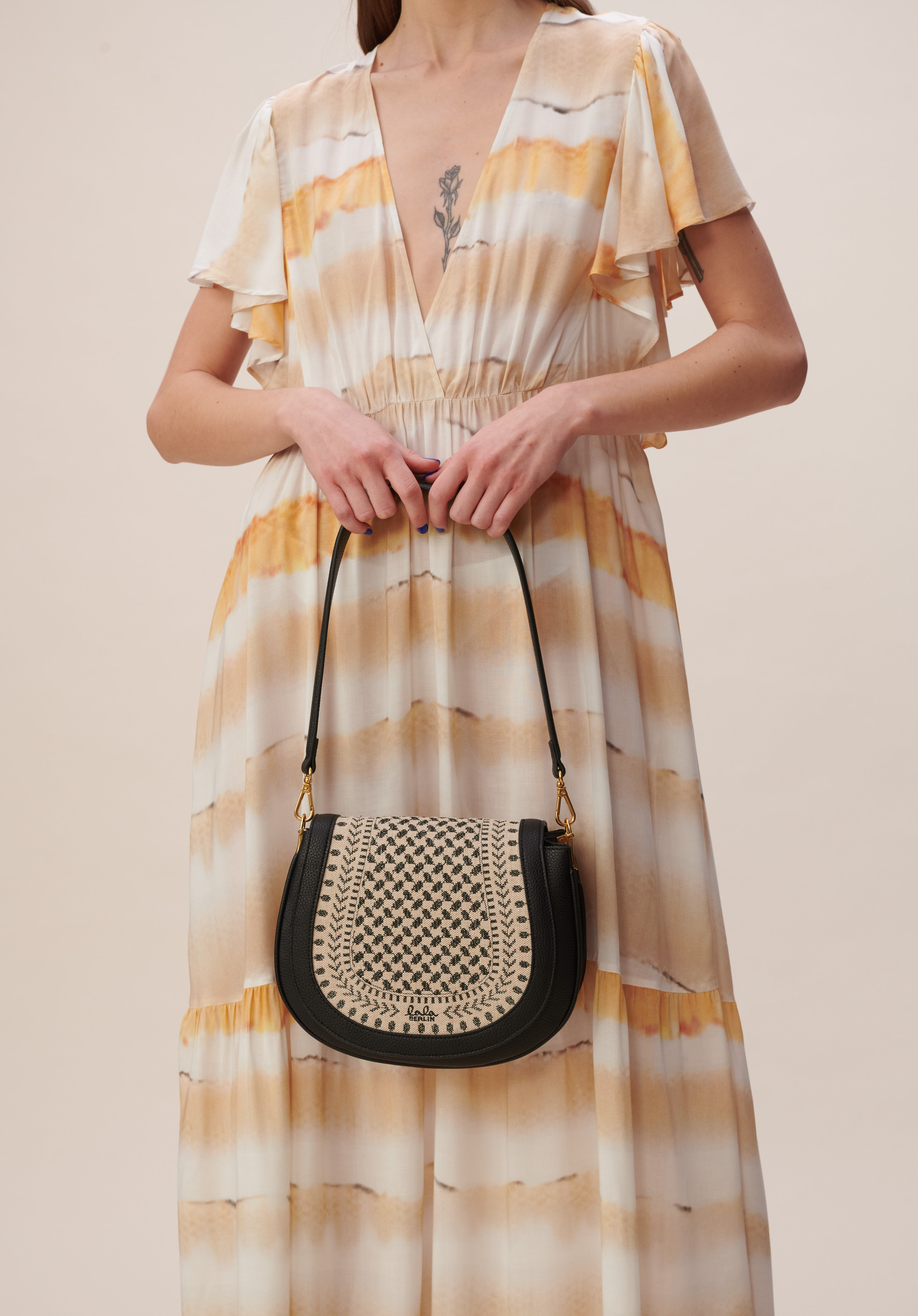 Lala Berlin Carla Crossbody Bag in Round X-Stitch Black