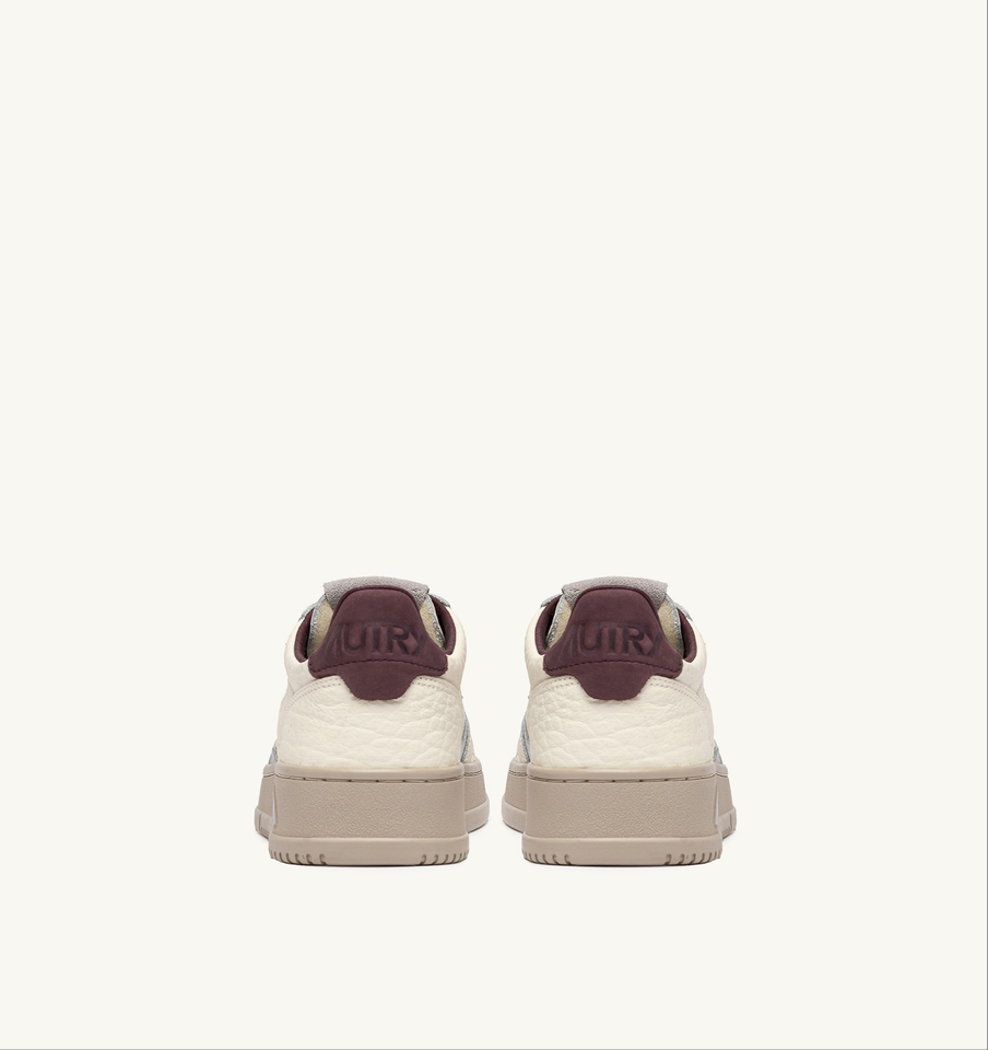 AUTRY ACTION SHOES Medalist Low Sneaker Elephant in Fig/SIlver