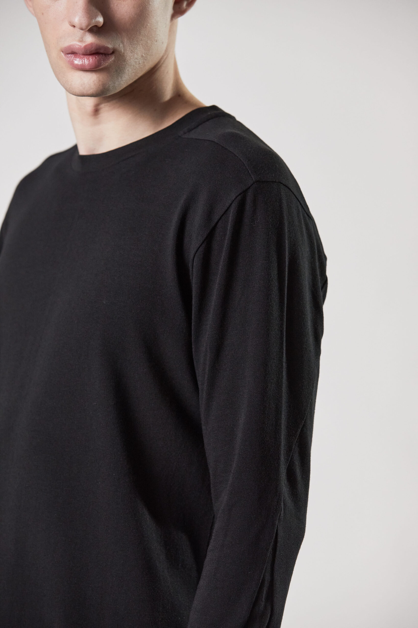 THOM KROM Soft Cotton Stretch Sweatshirt in Black L