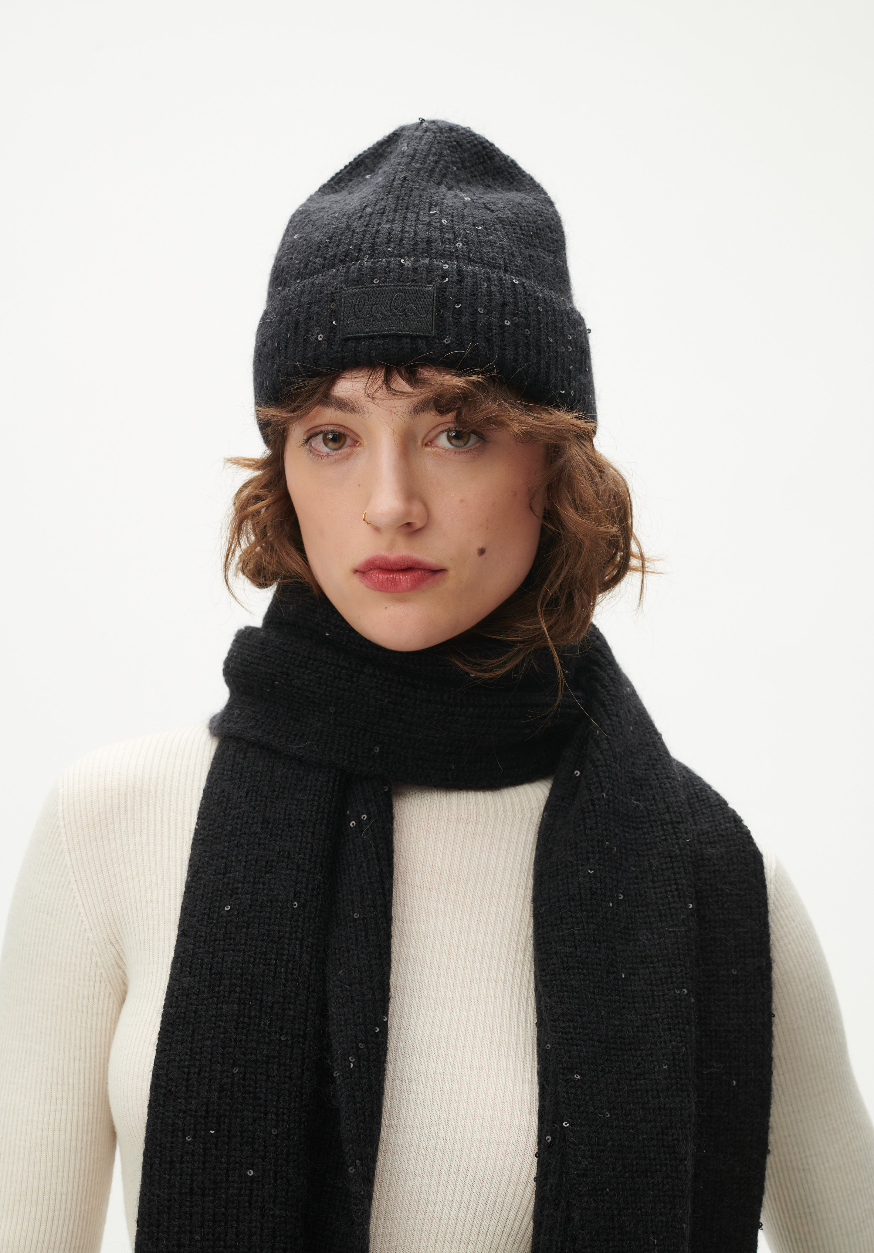 Lala Berlin Beanie Aveline in Black Sequins
