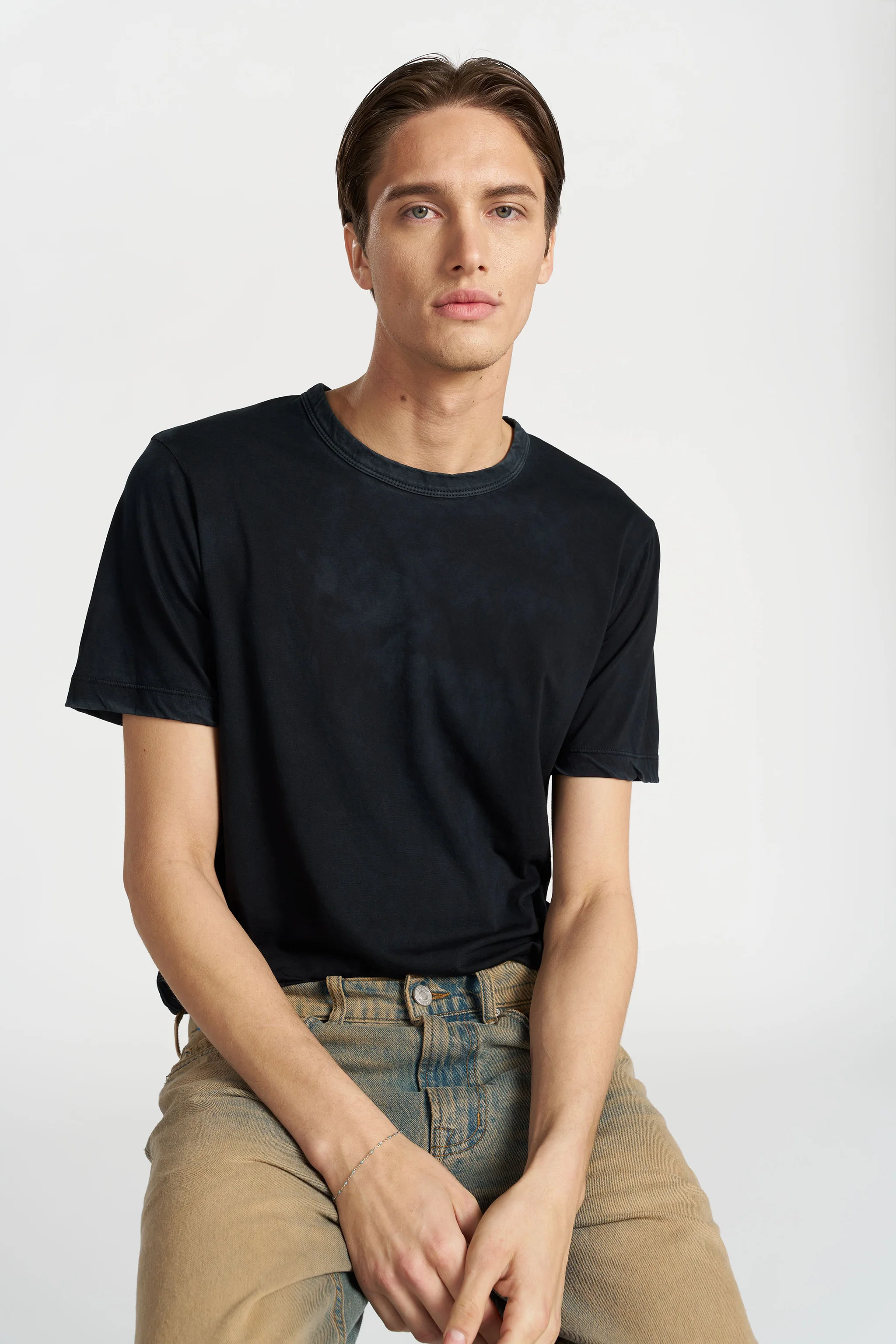 COTTON CITIZEN Classic Crewneck T-Shirt in Vintage Black COTTON CITIZEN Classic Crewneck T-Shirt in Vintage Black