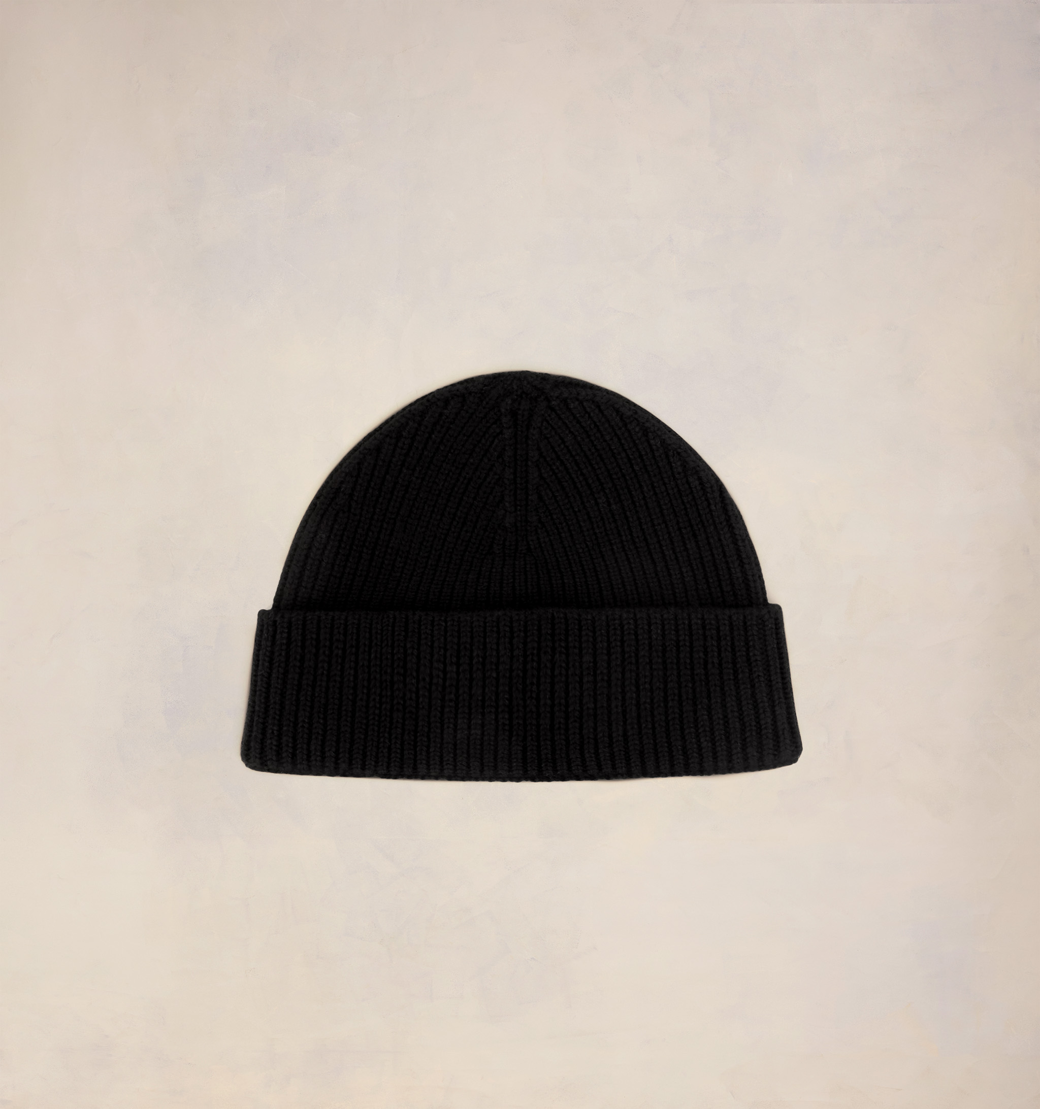 AMI PARIS de Coeur Beanie in Black