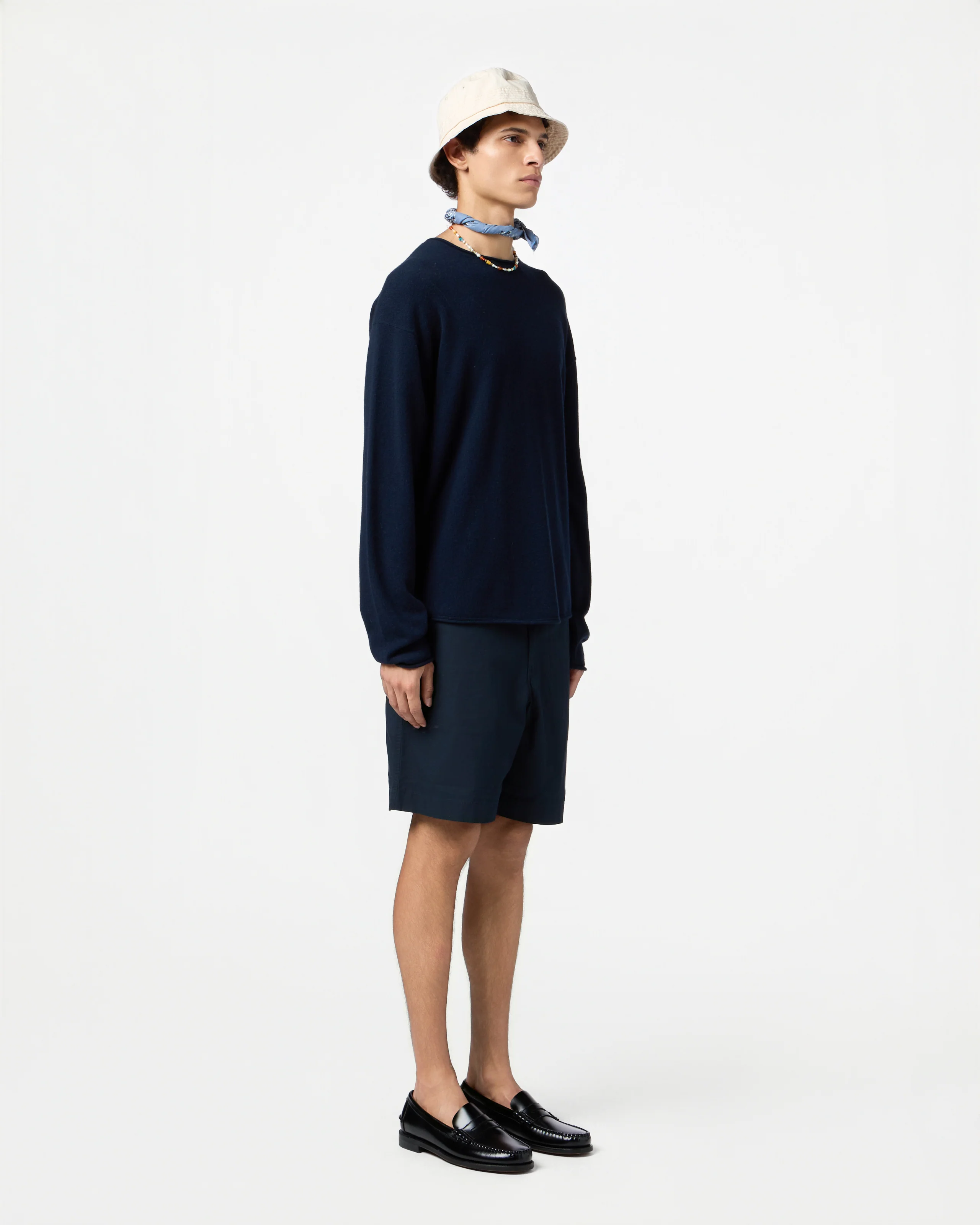 GUEST IN RESIDENCE Oversize Cashmere Pullover in Midnight