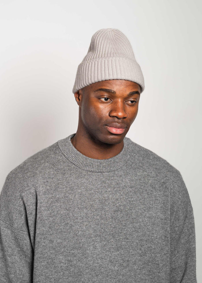 YACAIA Merino/Cashmere Beanie in Light Beige
