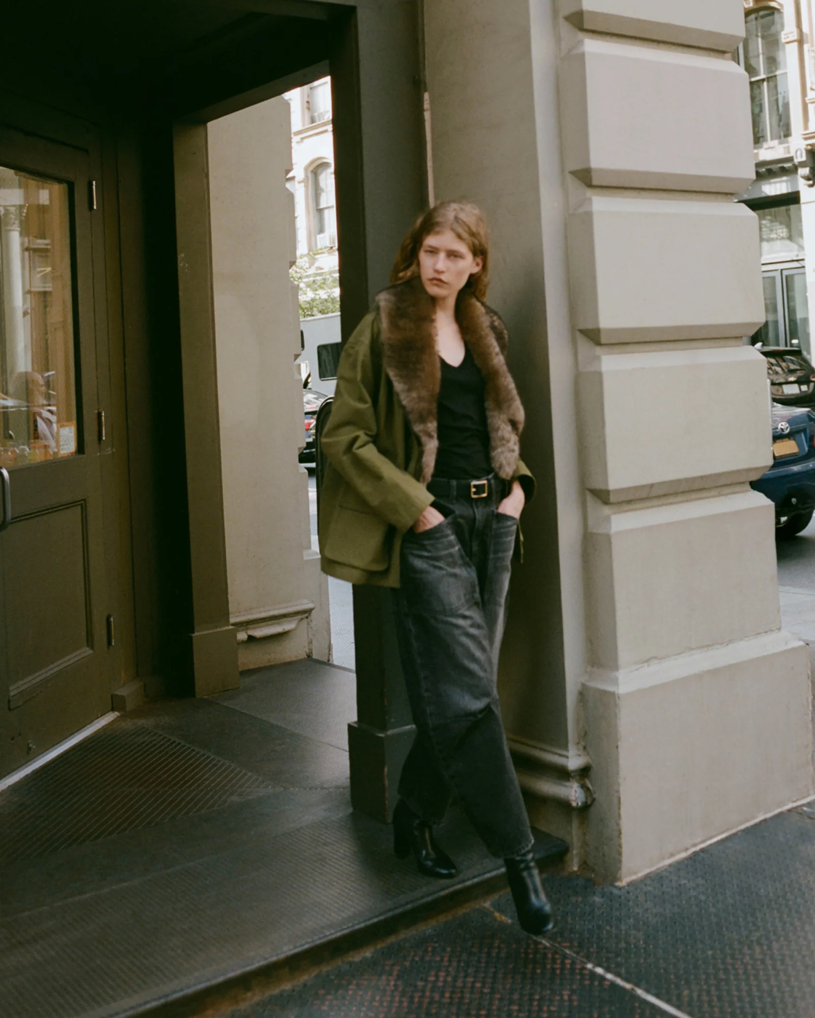 NILI LOTAN Shon Jeans in Stone Black Wash 32