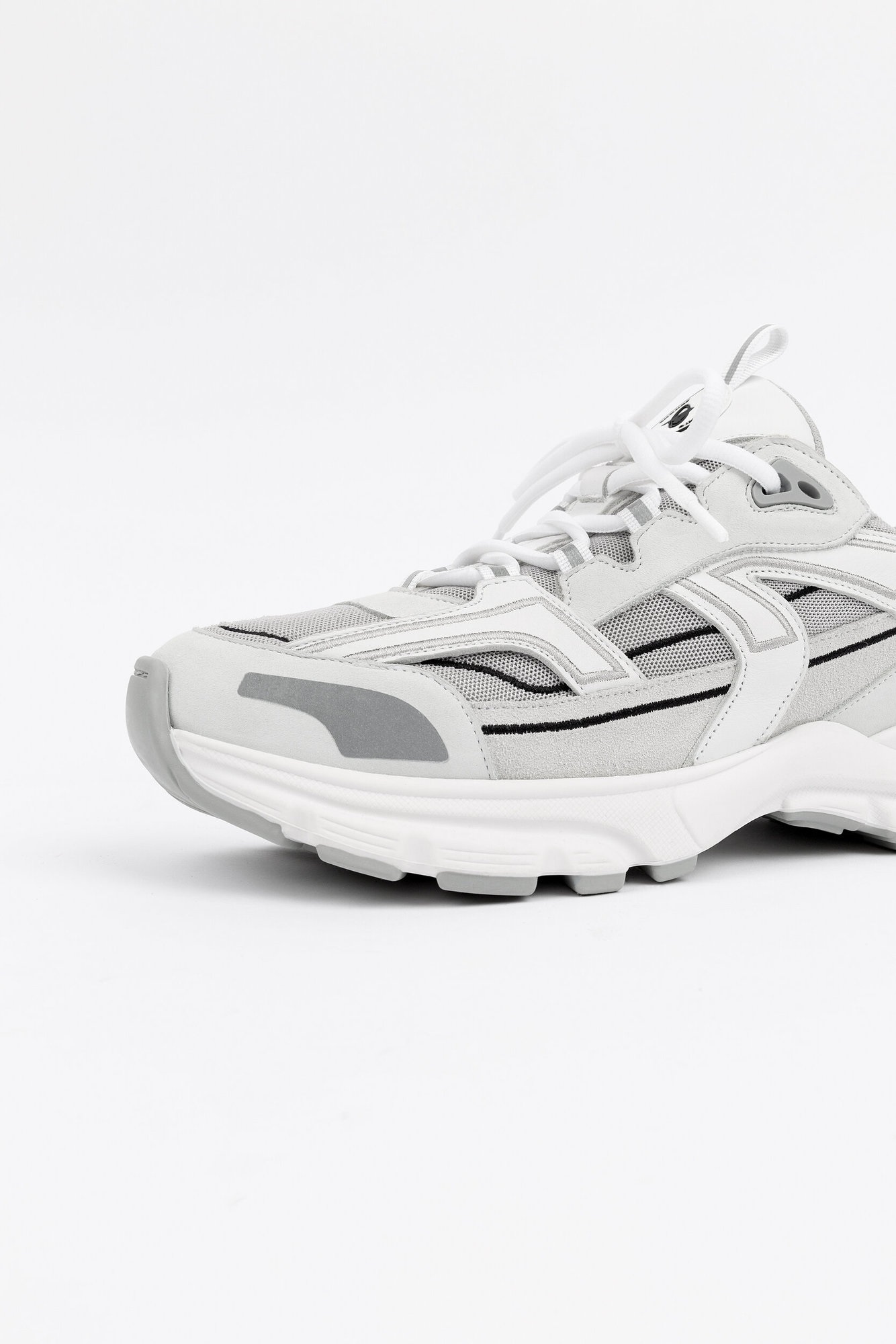 AXEL ARIGATO Marathon R-Trail Sneaker in White 36