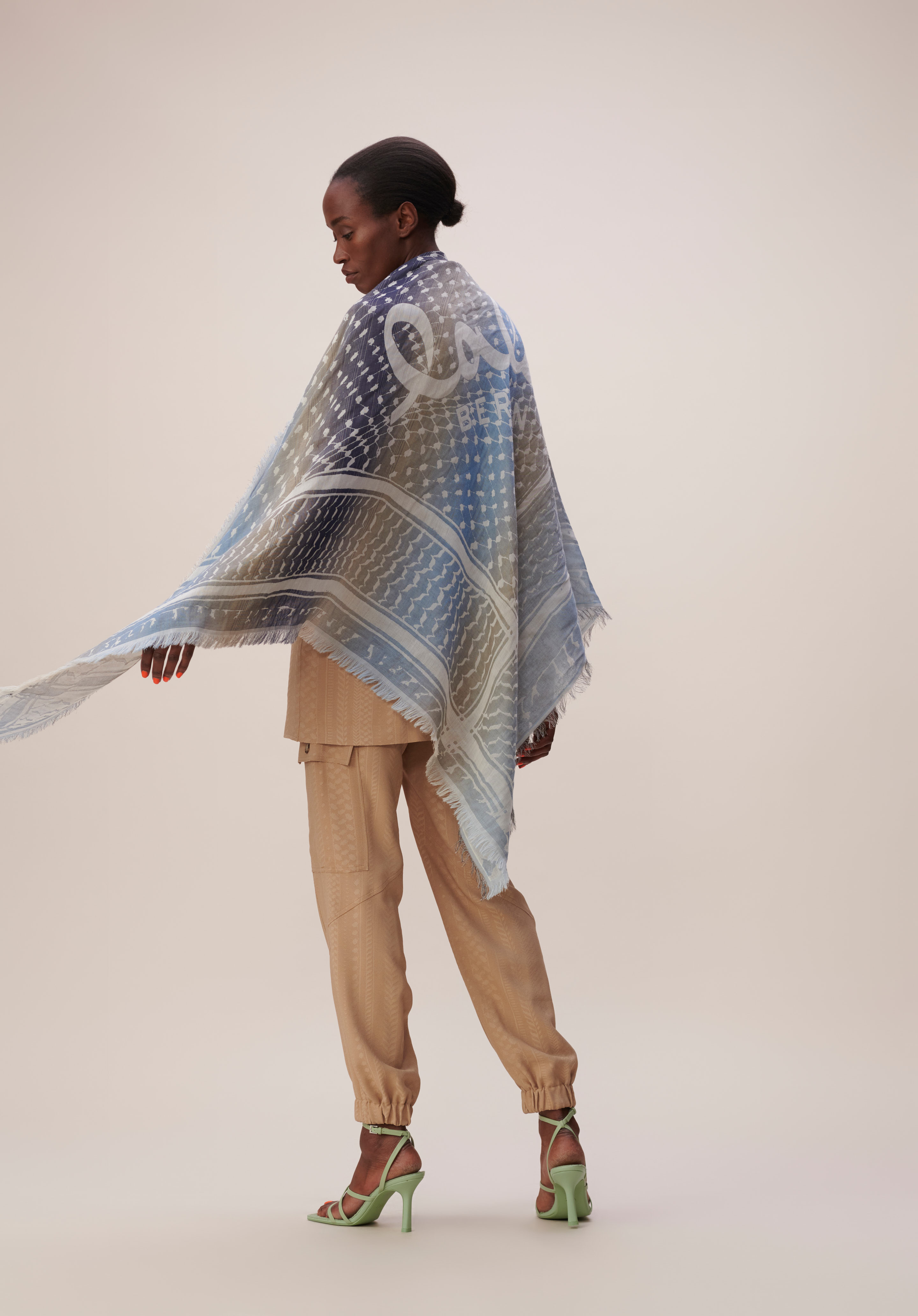 Lala Berlin Scarf Amalin Triangle Blue Shades