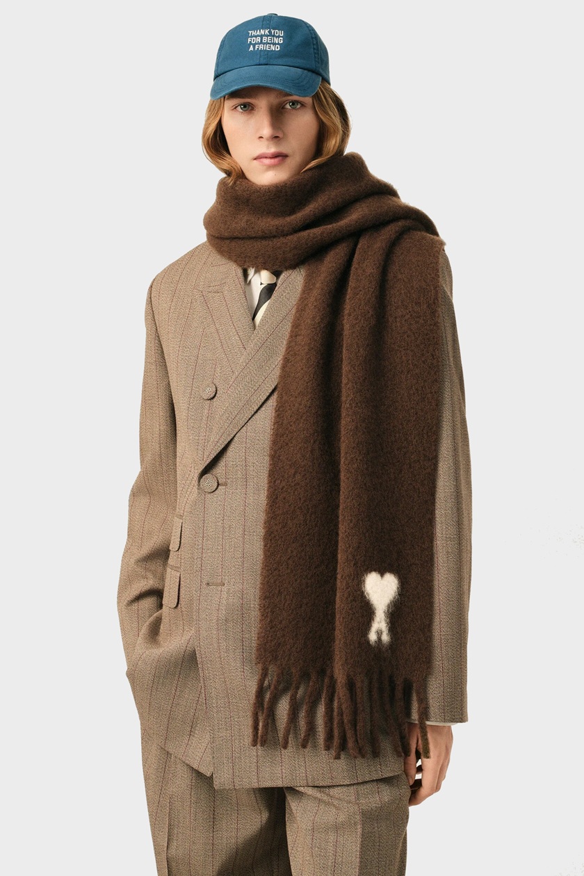 AMI PARIS de Coeur Wool Scarf in Chocolate Brown