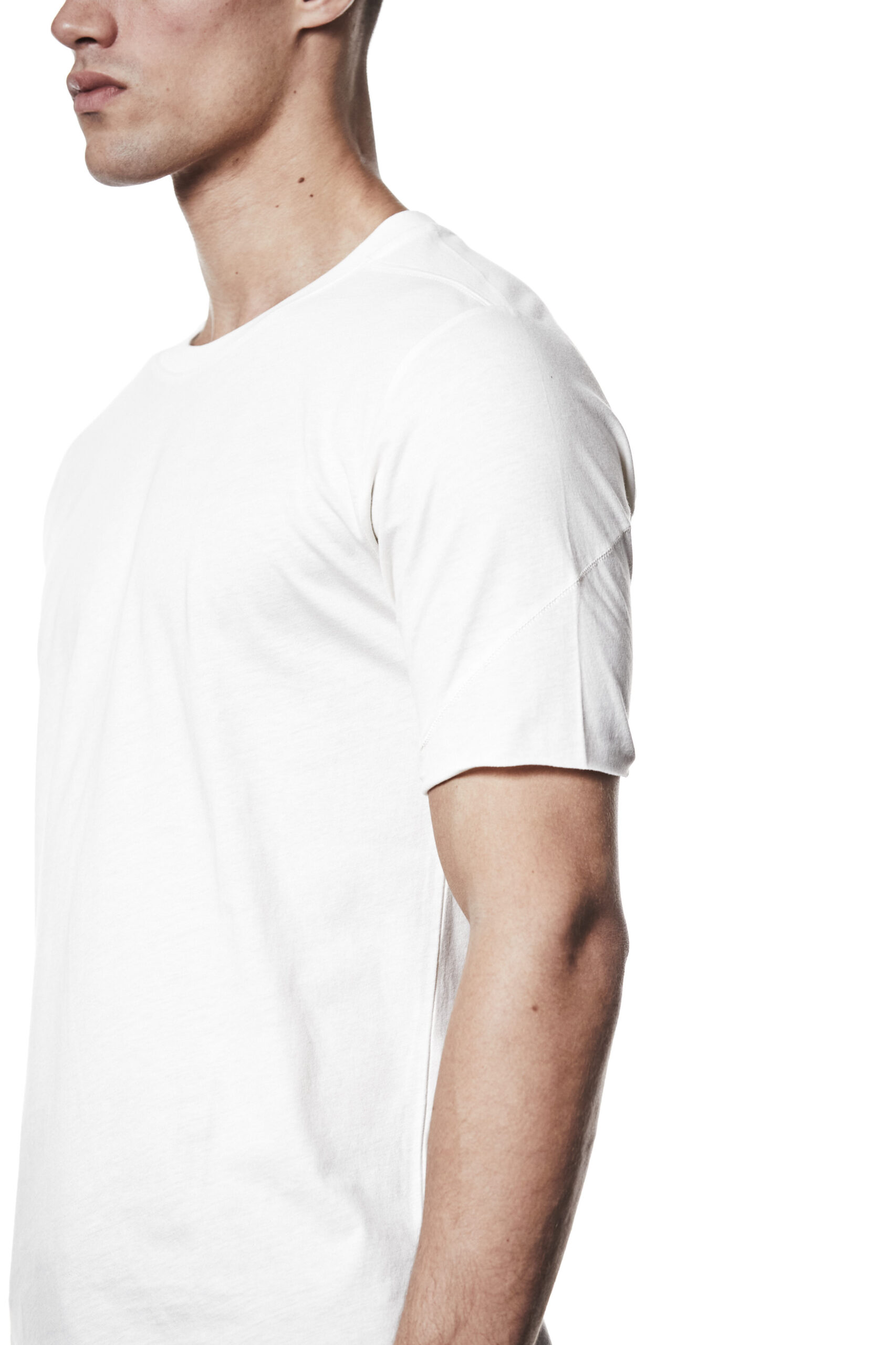 THOM KROM Slim Fit T-Shirt in Cream