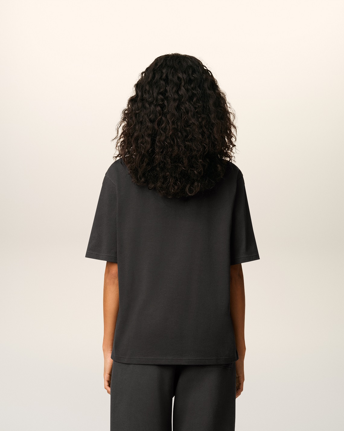 AMI PARIS de Coeur Embossed T-Shirt in Anthracite
