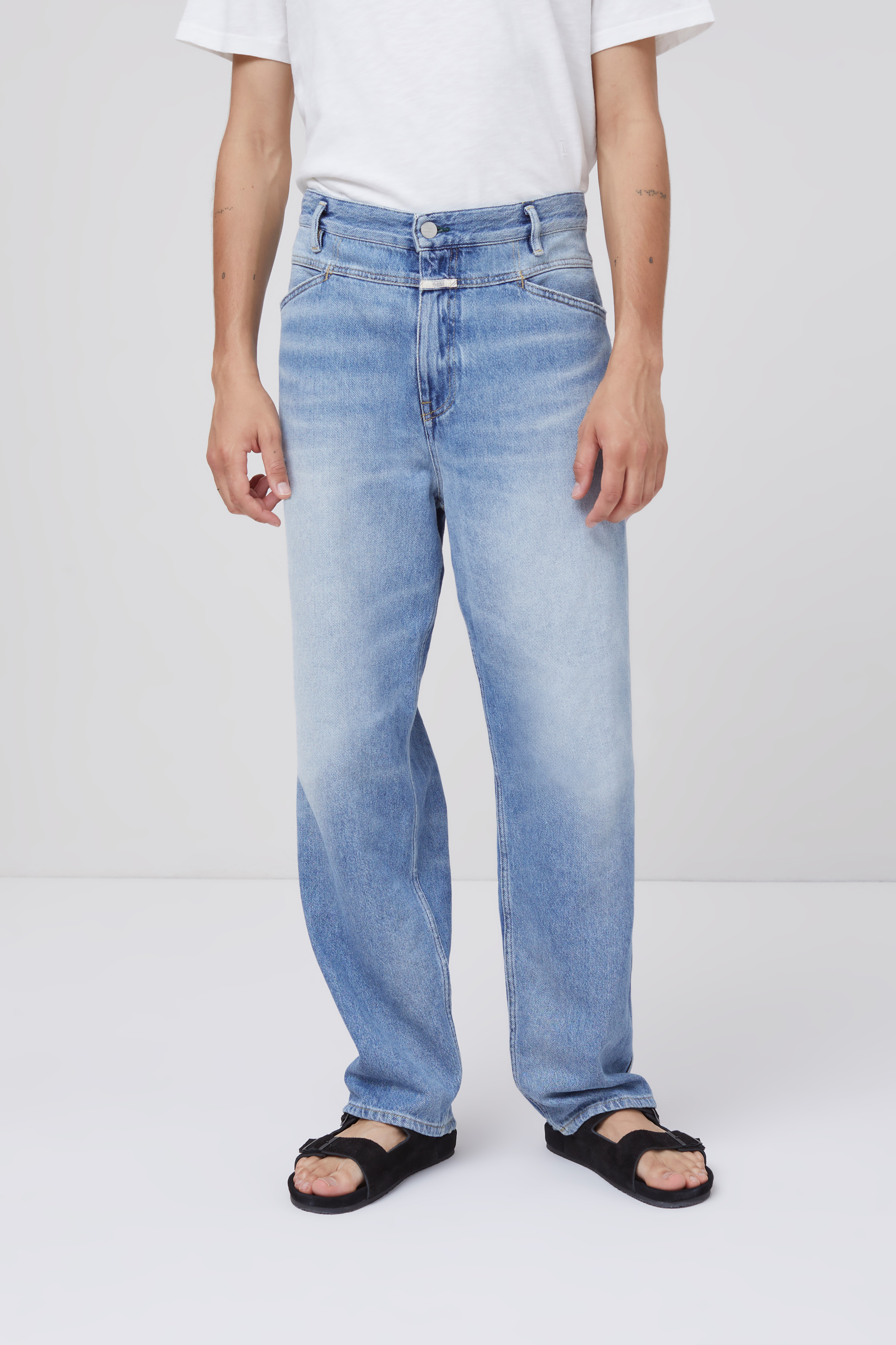 Closed X-Treme Loose Jeans in Light Blue 31