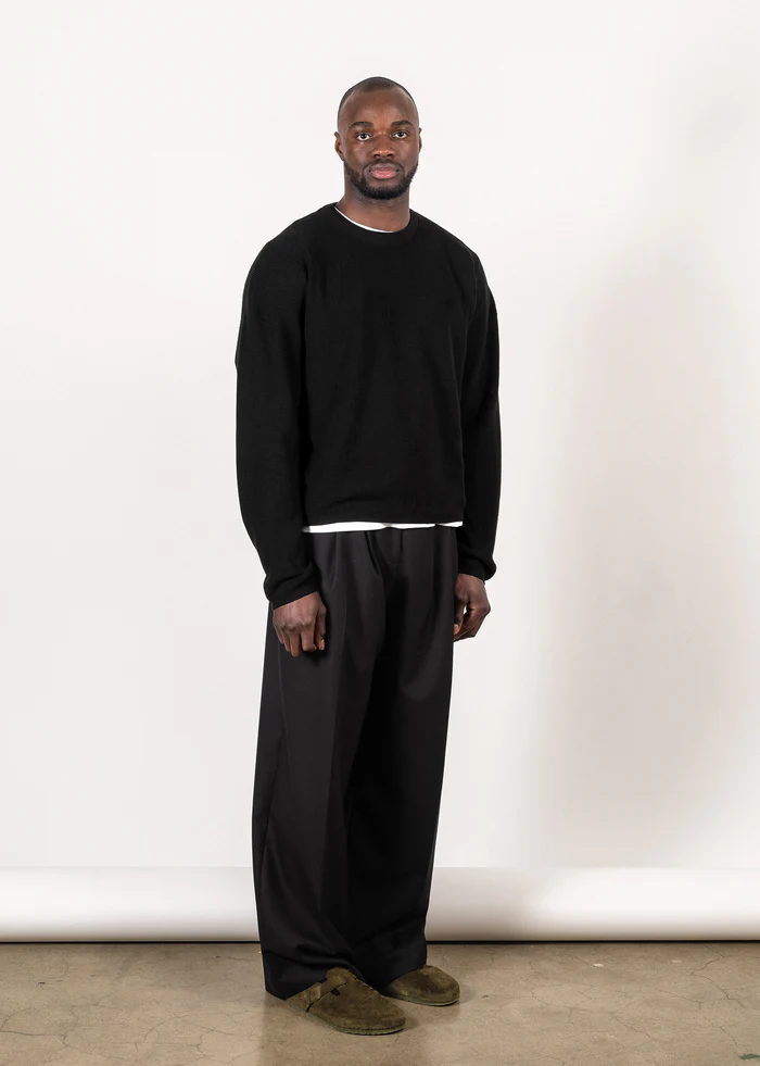YACAIA Cotton/Cashmere Ribbed Sweater in Black