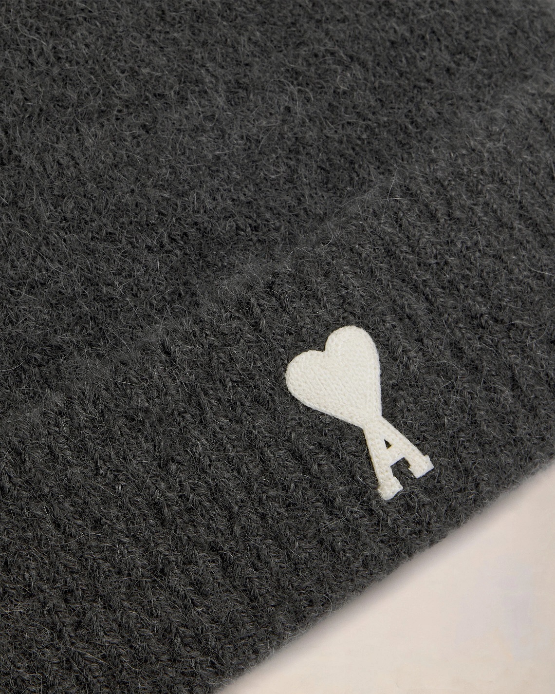 AMI PARIS de Coeur Off-White Beanie in Dark Grey