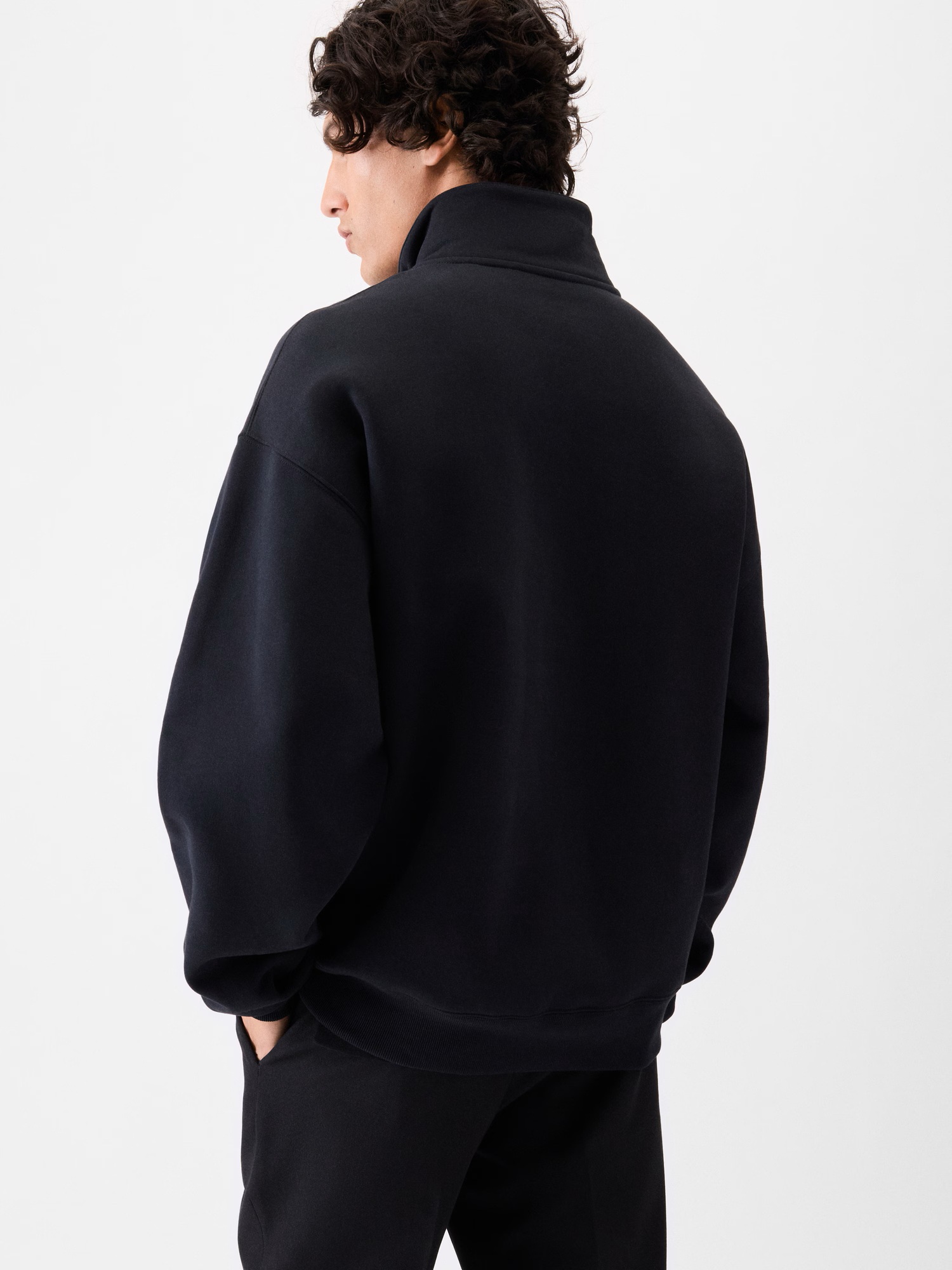 JACQUEMUS Grosgrain Half Zip Sweatshirt in Black