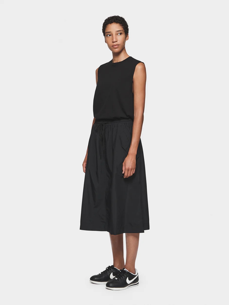 6397 Nylon Skirt in Black XS