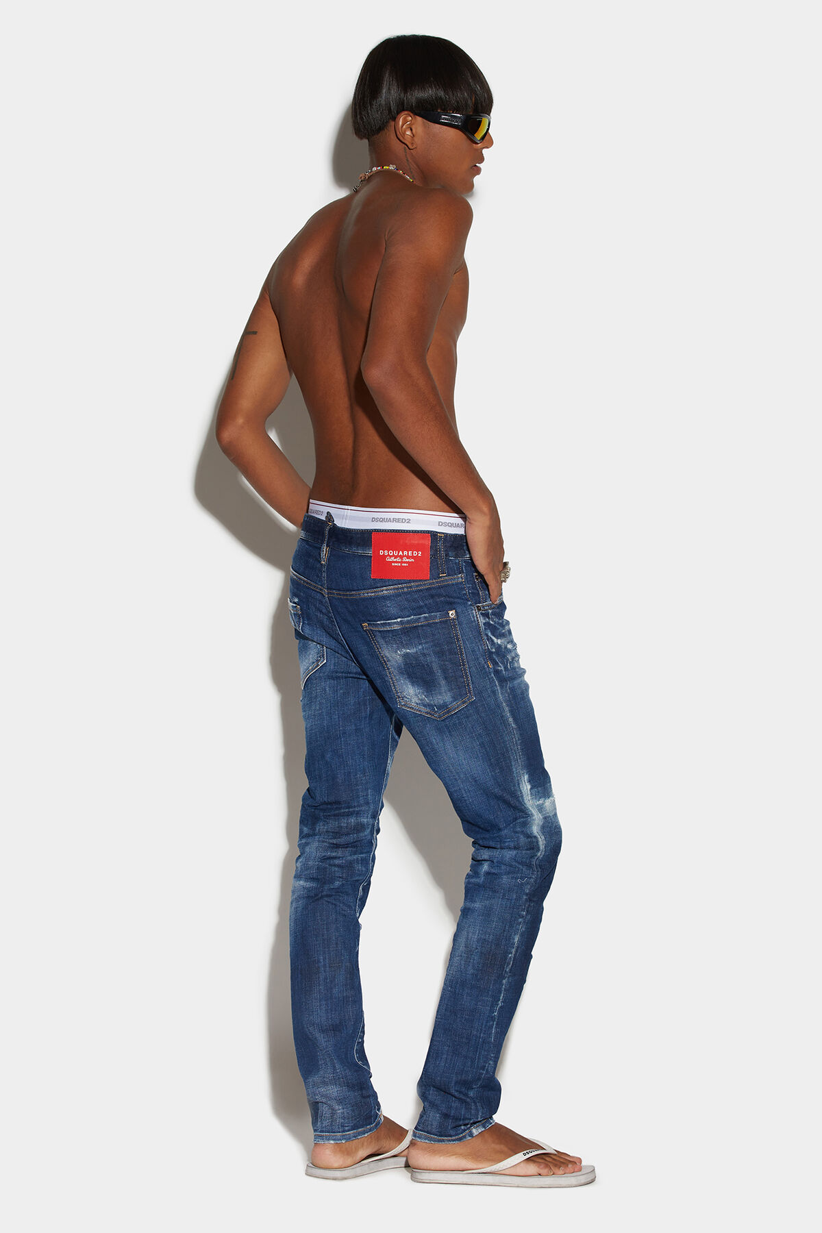 DSQUARED2 Jeans Cool Guy in Washed Dark Blue Destroyed 56