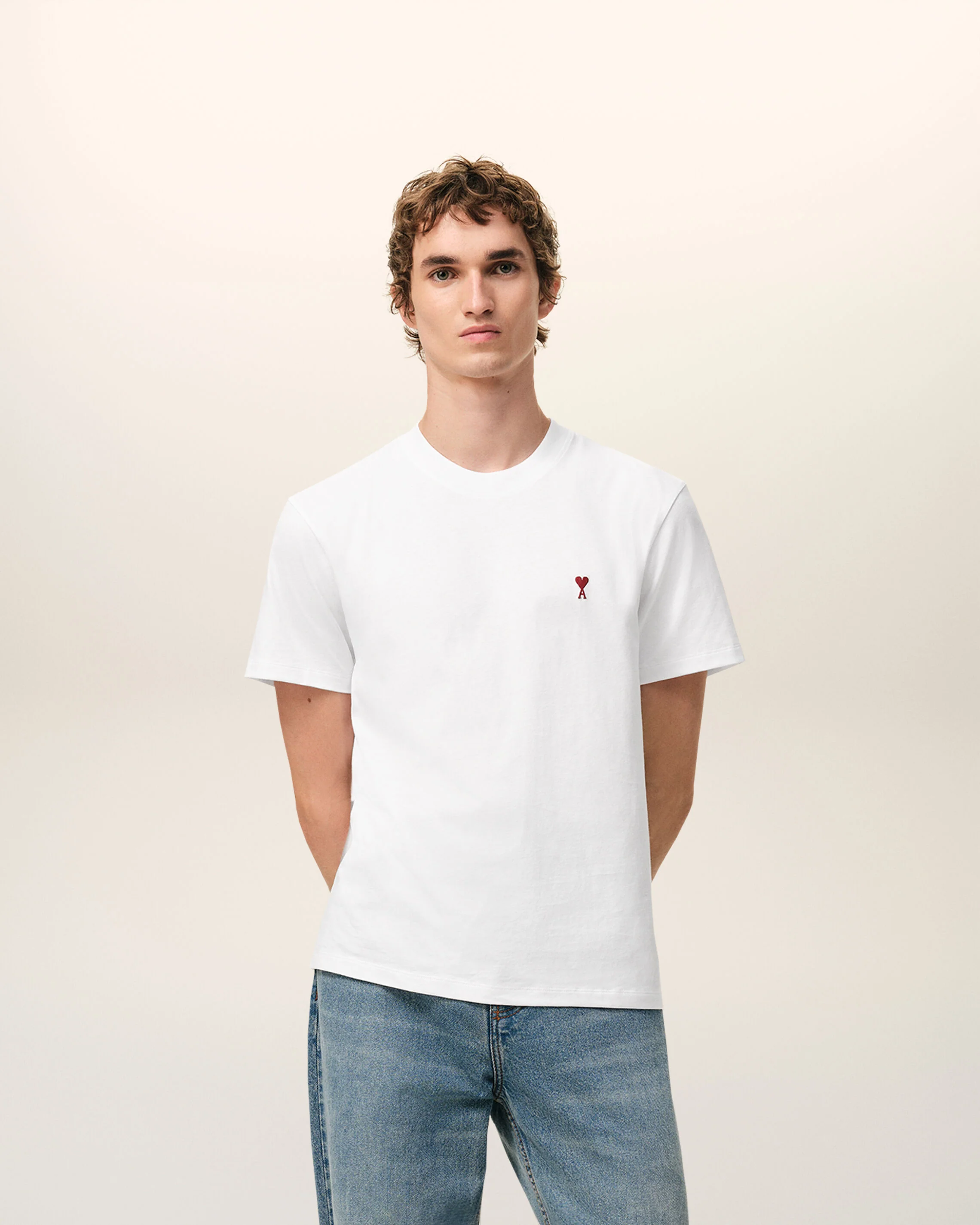 AMI PARIS de Coeur Classic Fit T-Shirt in White