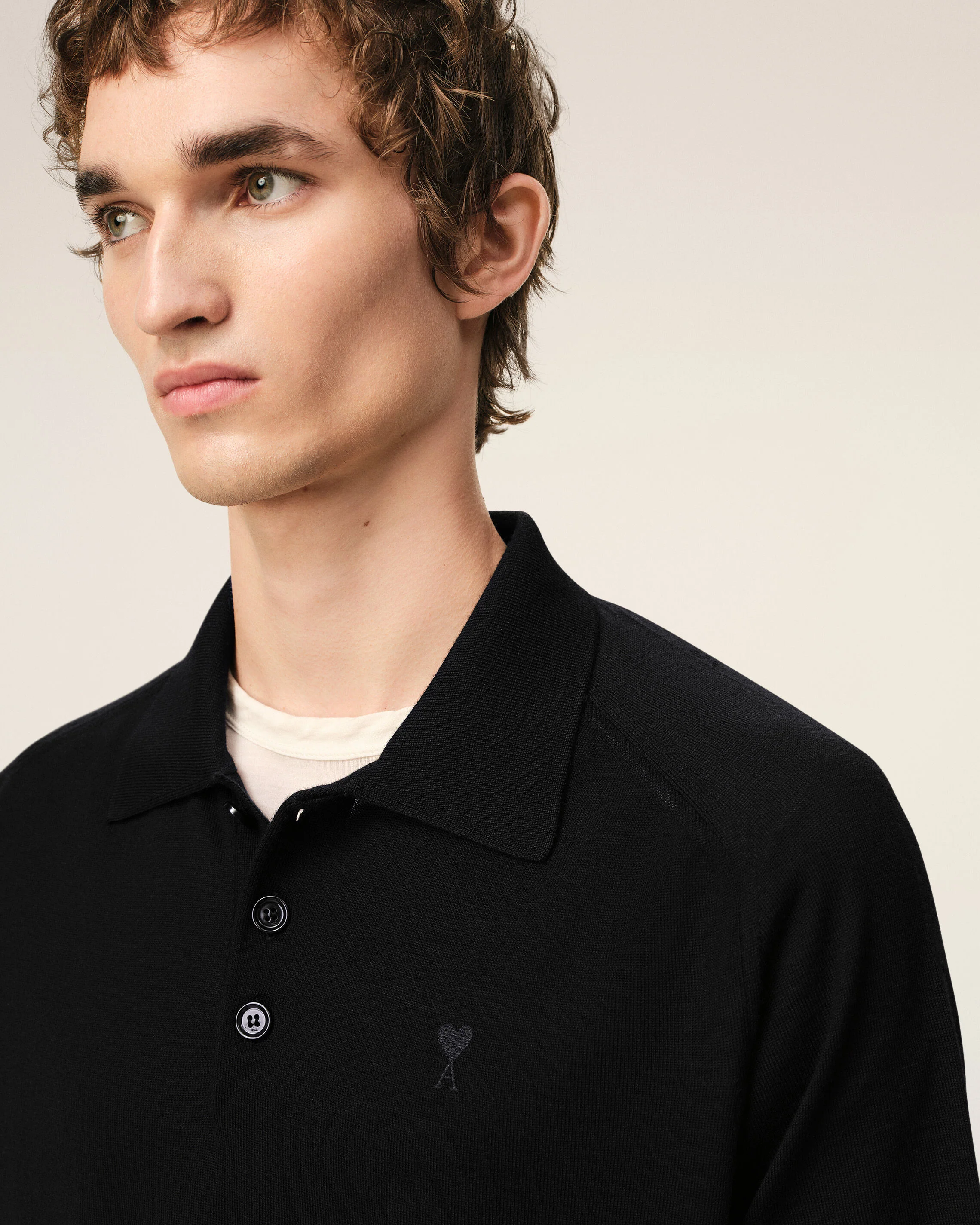 AMI PARIS de Coeur Extrafine Knit Poloshirt in Black/Black