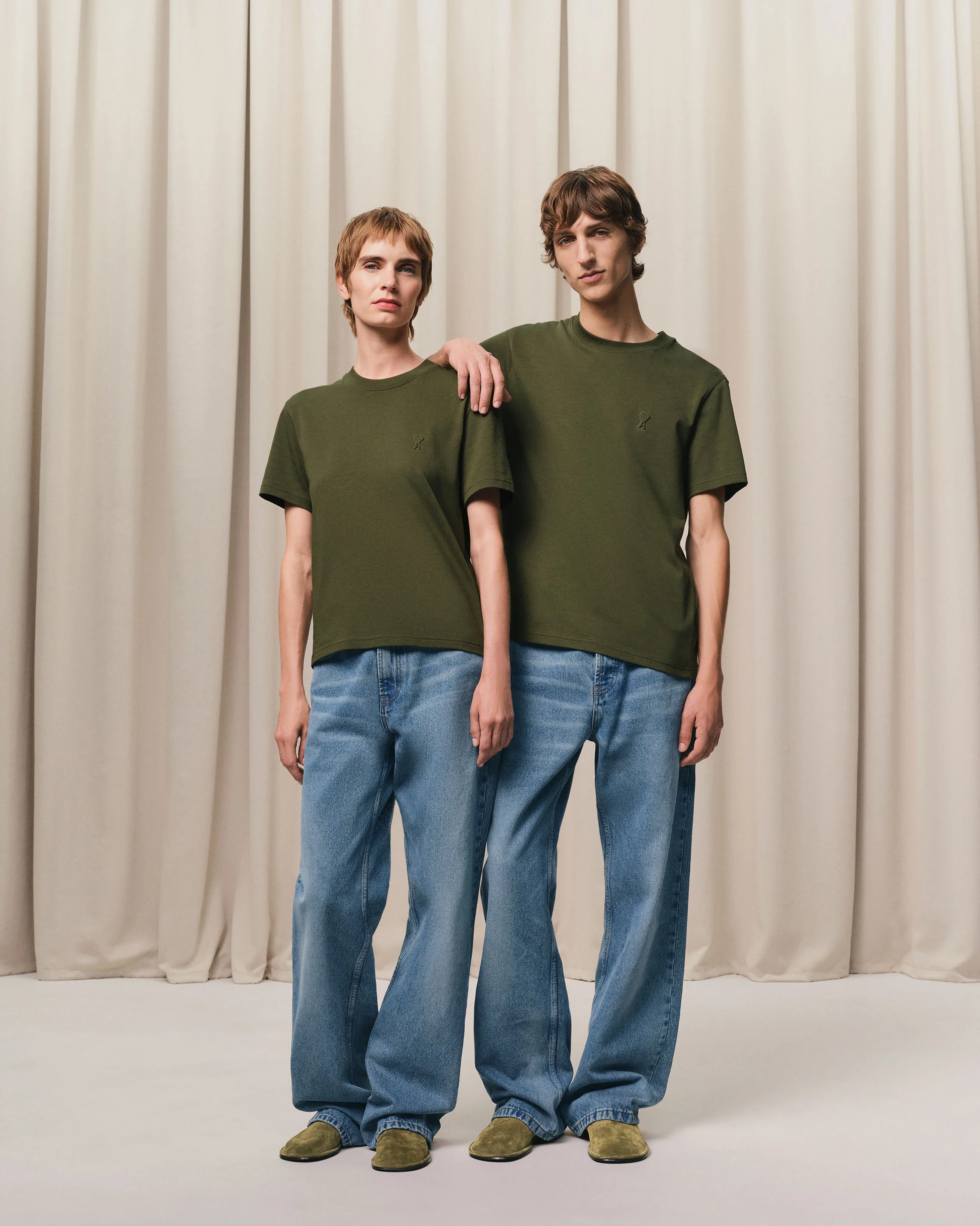 AMI PARIS de Coeur Embossed Classic Fit T-Shirt in Loden XS AMI PARIS de Coeur Embossed Classic Fit T-Shirt in Loden S