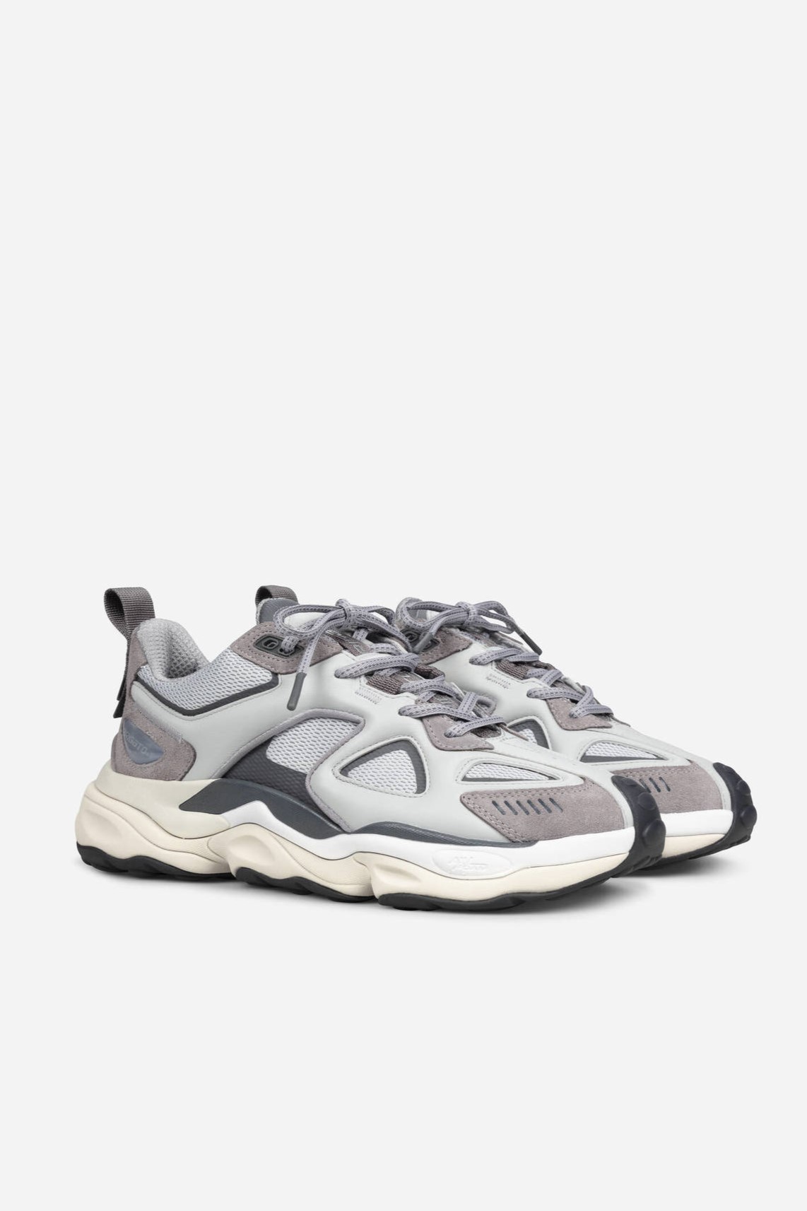 AXEL ARIGATO Satellite Runner Light Grey/Grey 40