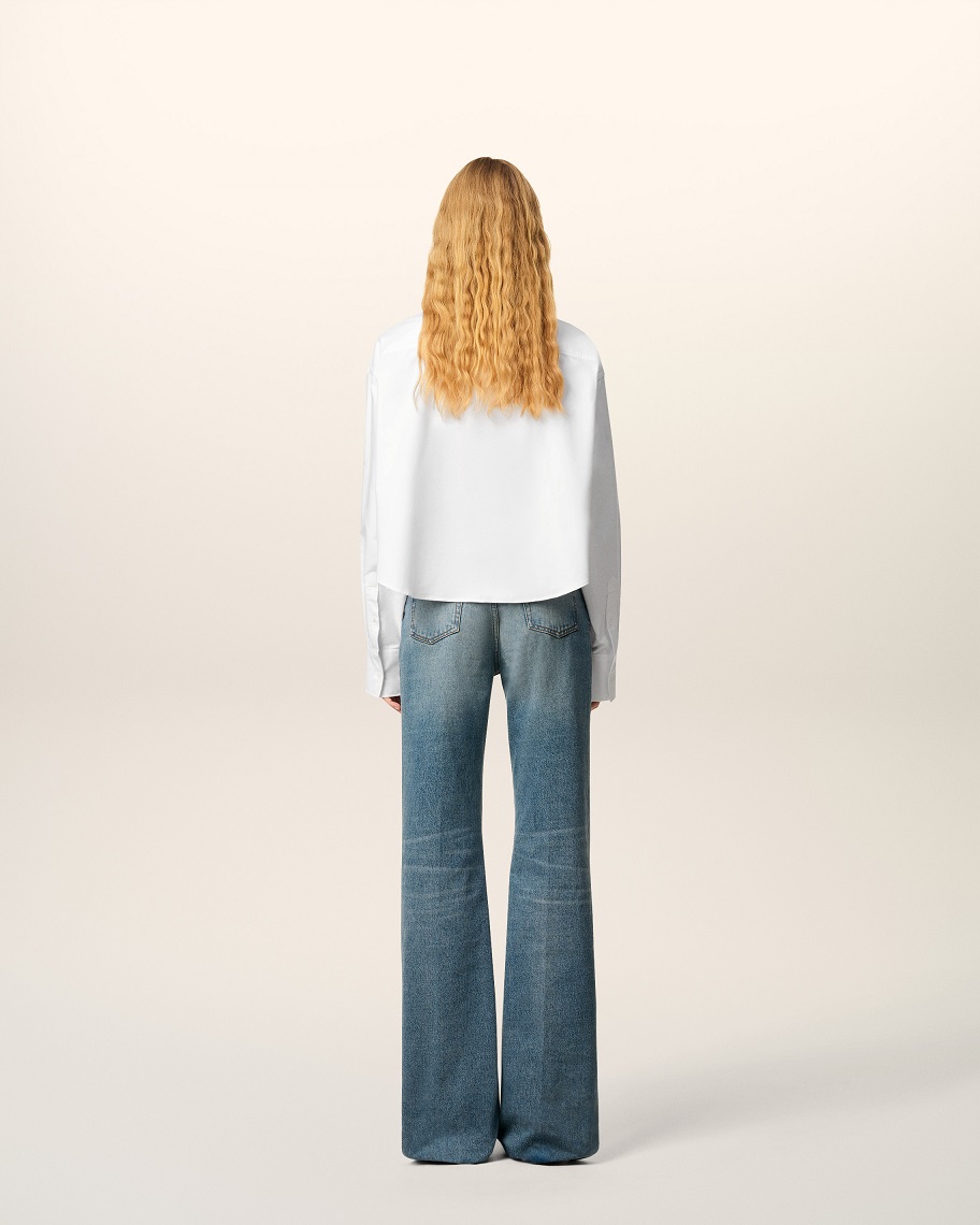 AMI PARIS de Coeur Cropped Oversize Shirt in Natural White AMI PARIS de Coeur Cropped Oversize Shirt in Natural White FR 40 / DE 38