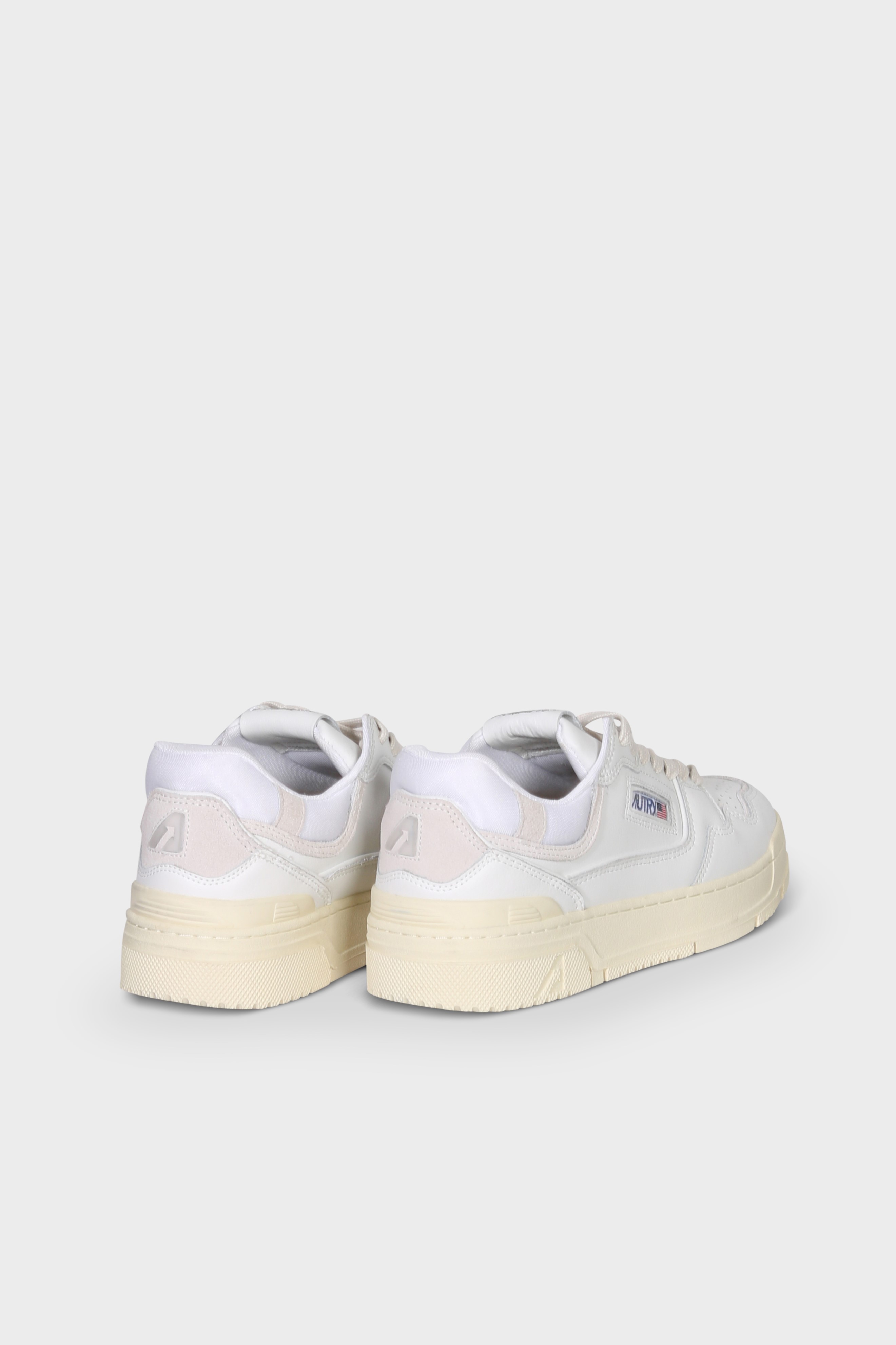 AUTRY ACTION SHOES Clc Low Sneaker in White 47