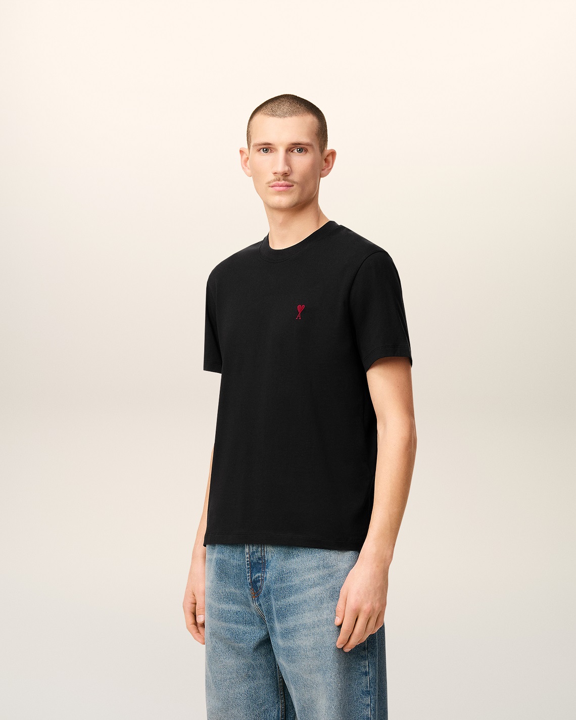 AMI PARIS de Coeur Classic Fit T-Shirt in Black AMI PARIS de Coeur Classic Fit T-Shirt in Black