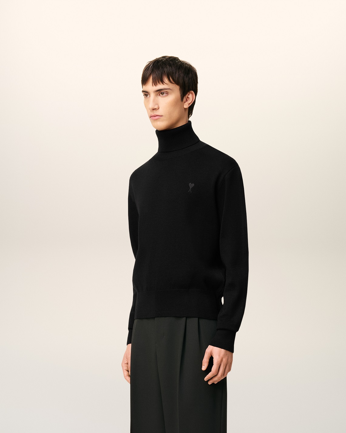 AMI PARIS de Coeur Turtleneck Knit Pullover in Black/Black