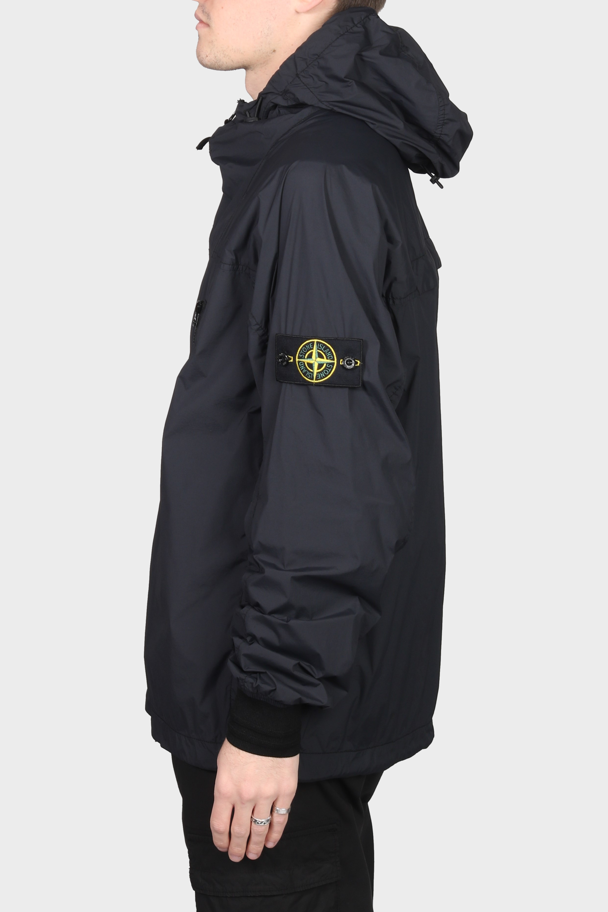 STONE ISLAND Skin Touch Nylon-TC Jacket in Black L