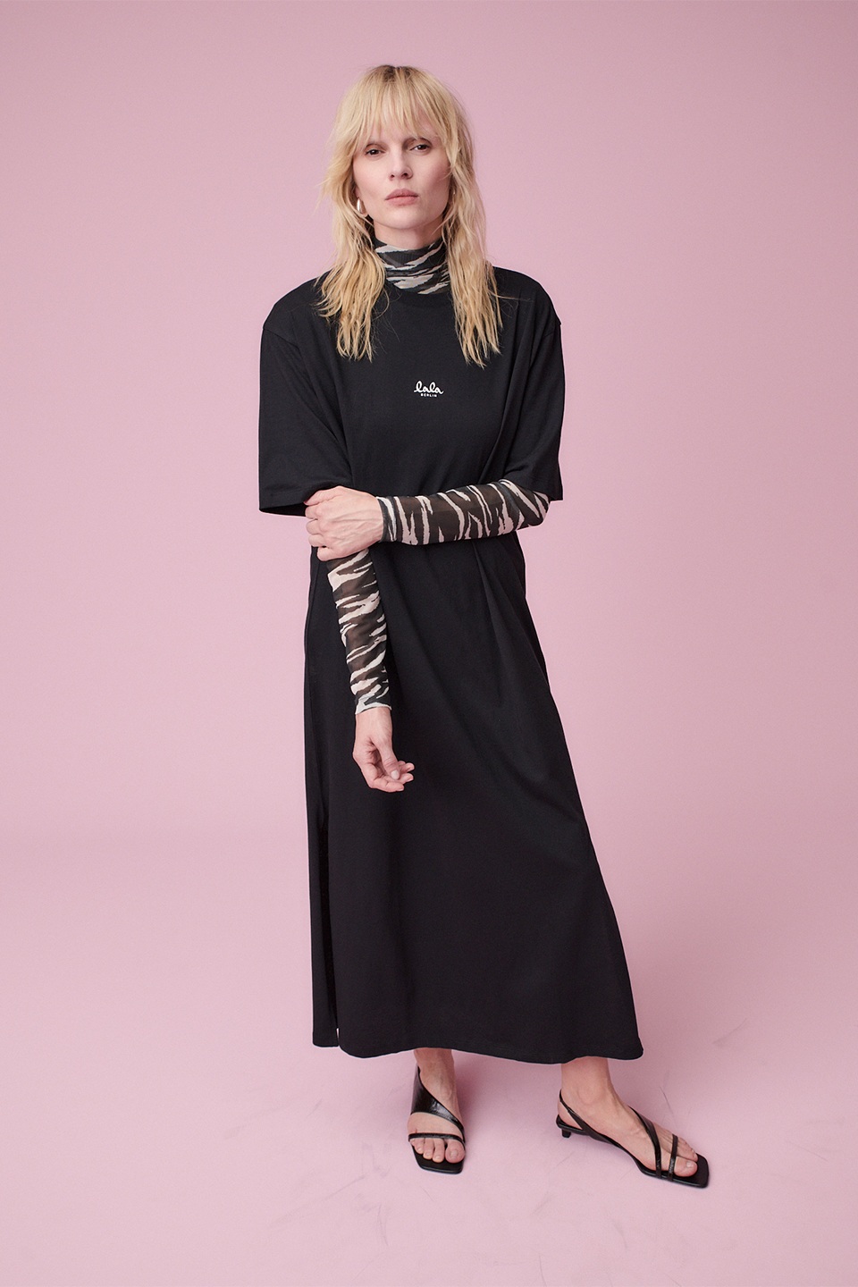LALA BERLIN T-Shirt Dress in Black L