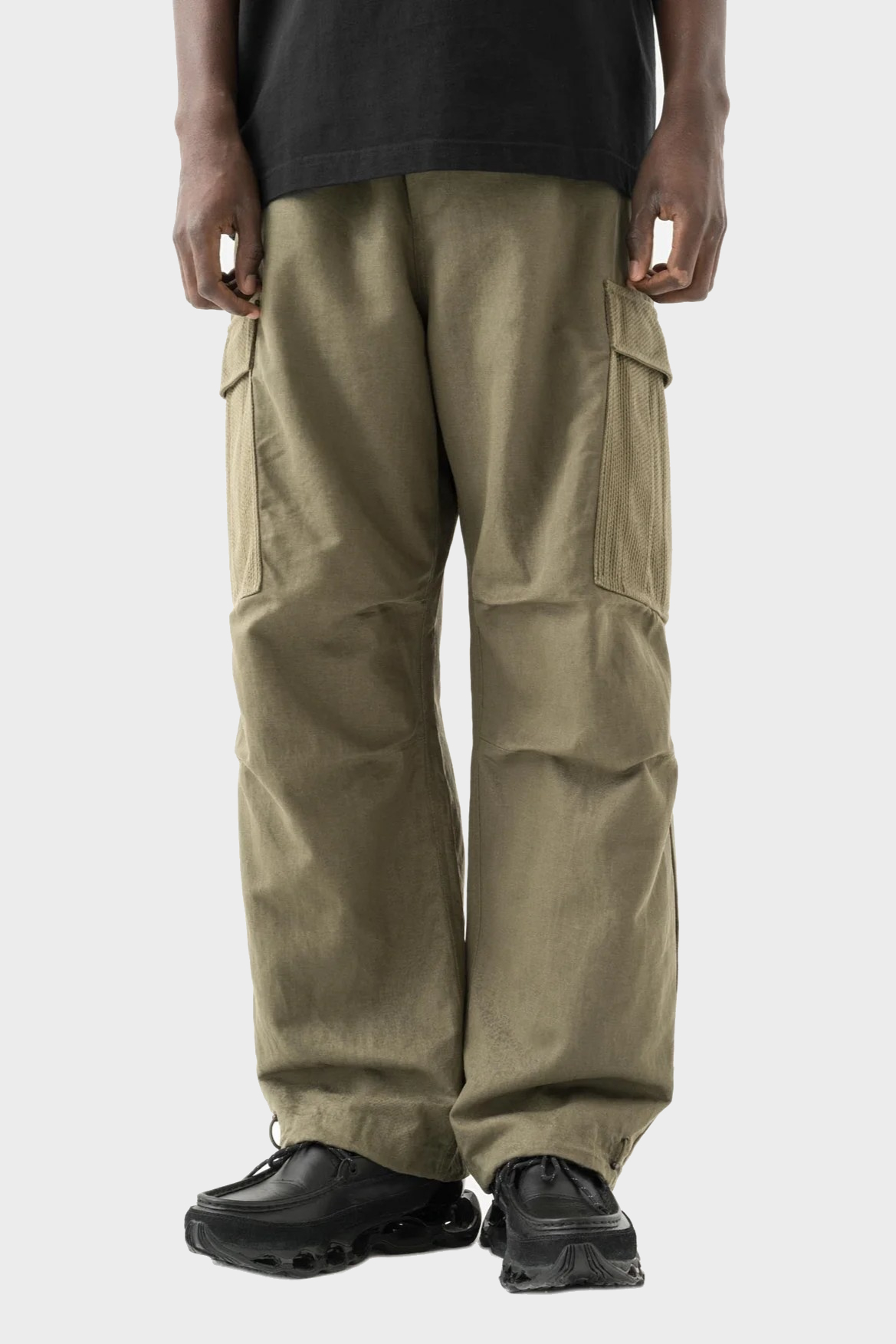 MAHARISHI 7110 Hemp Utility Cargo Track Pants in Olive