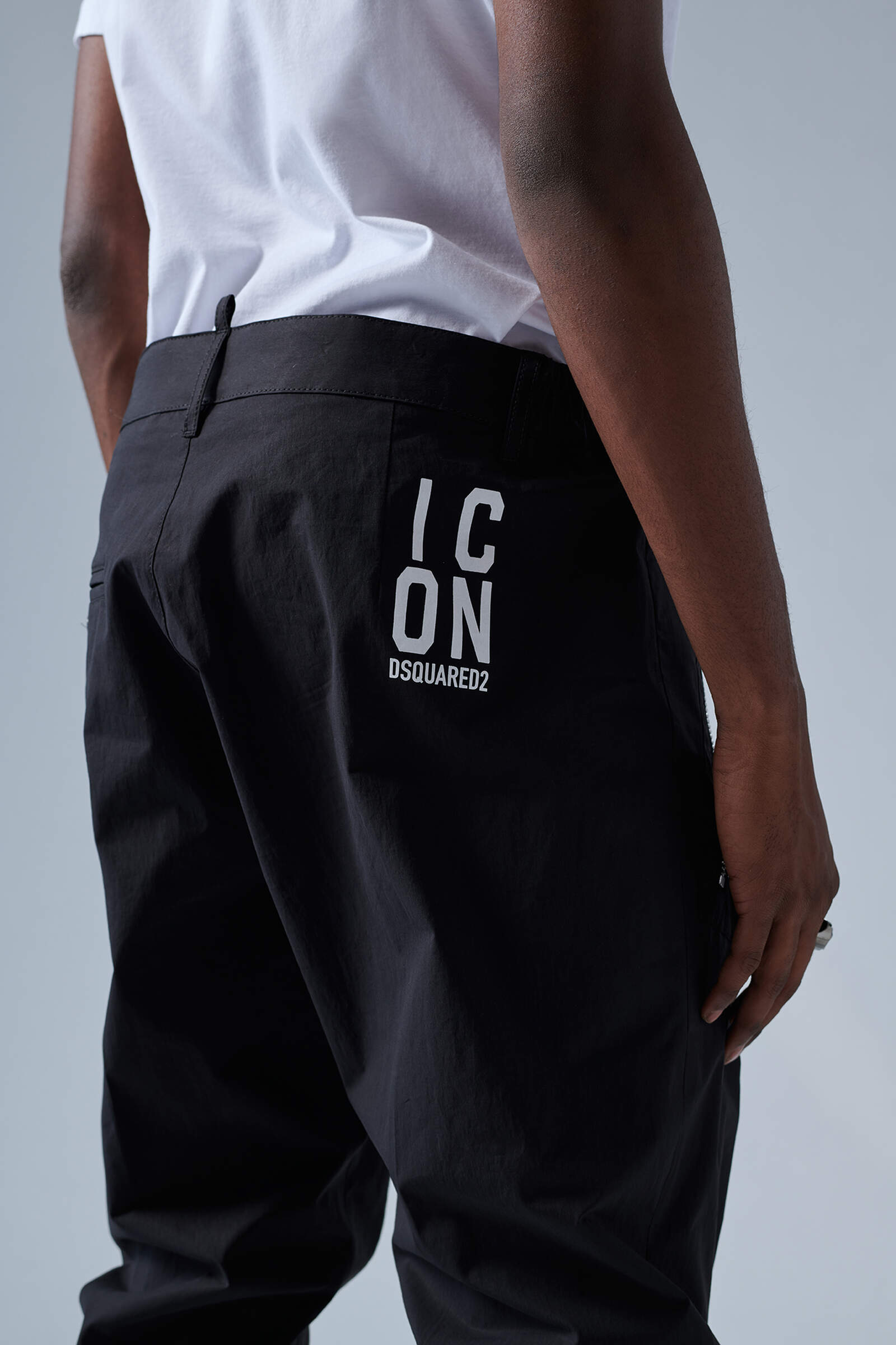 DSQUARED2 Icon Jogging Pant in Black 48