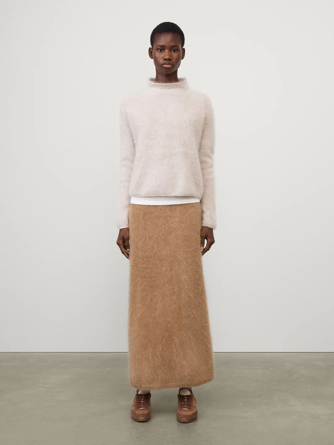 LISA YANG Sandy Brushed Cashmere Sweater in Sand