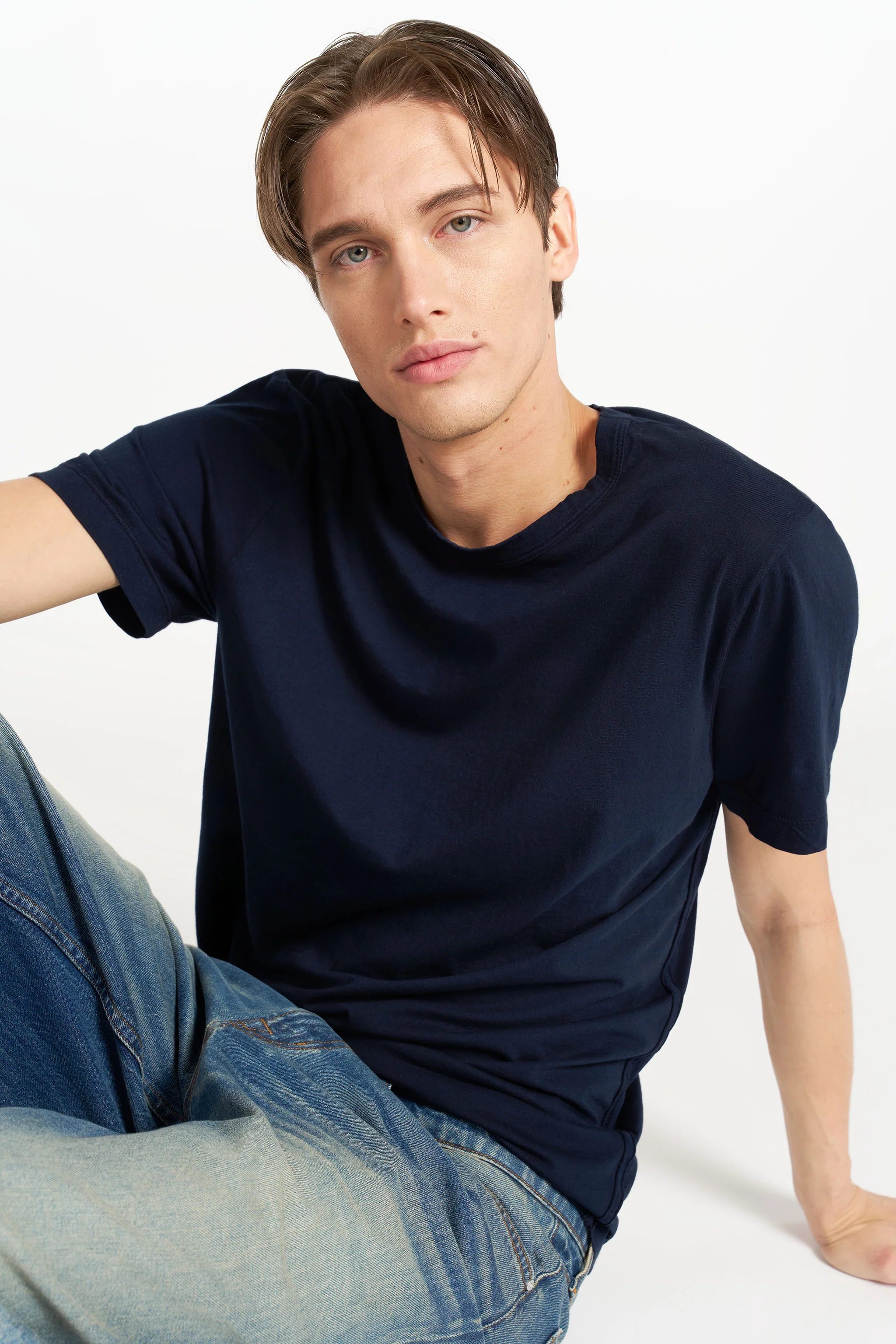 COTTON CITIZEN Classic Crewneck T-Shirt in Super Navy