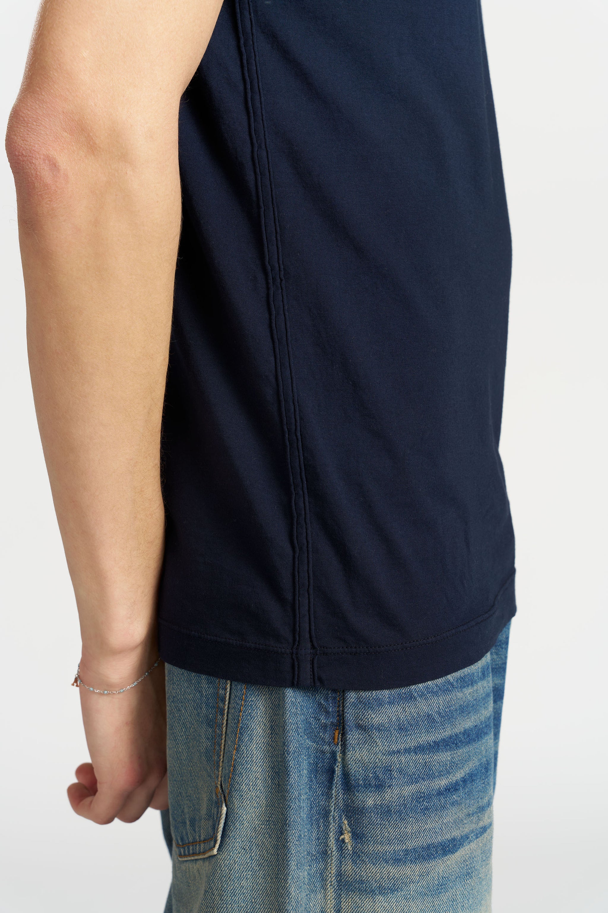 COTTON CITIZEN Classic Crewneck T-Shirt in Super Navy